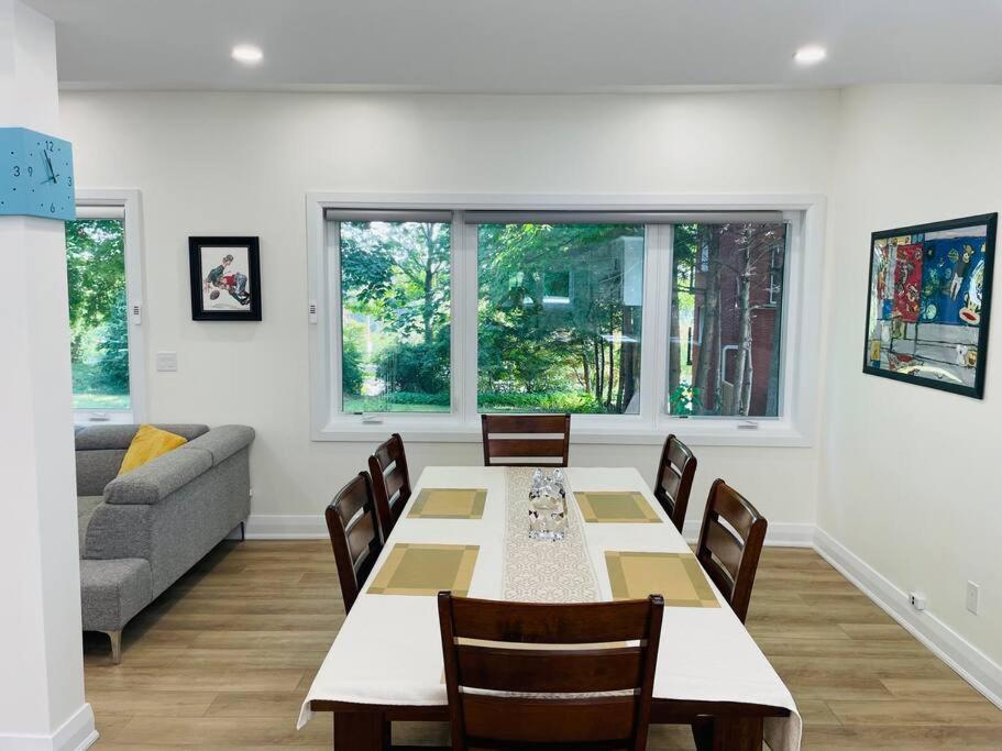 Renovated 3 Bedroom House-Niagara View