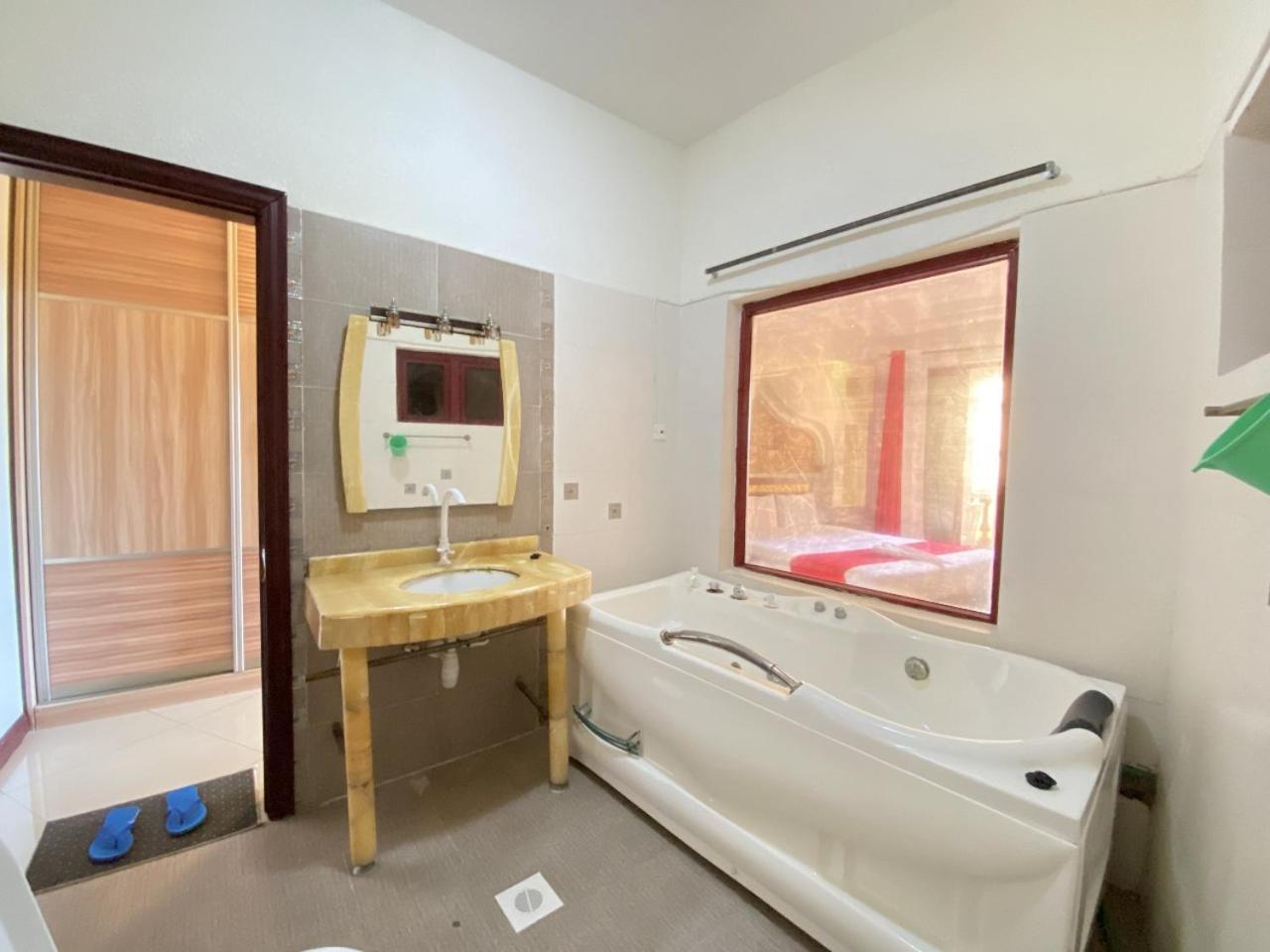 Shanzu Palm Beachfront Suites