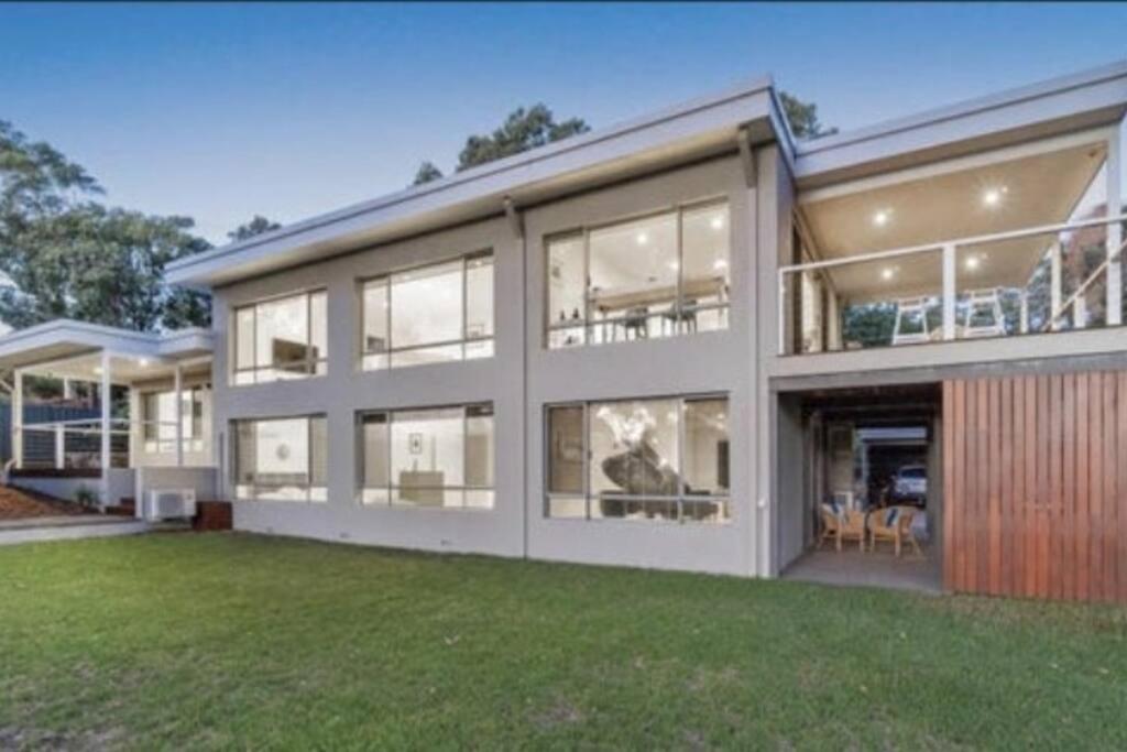Lesmurdie Lodge