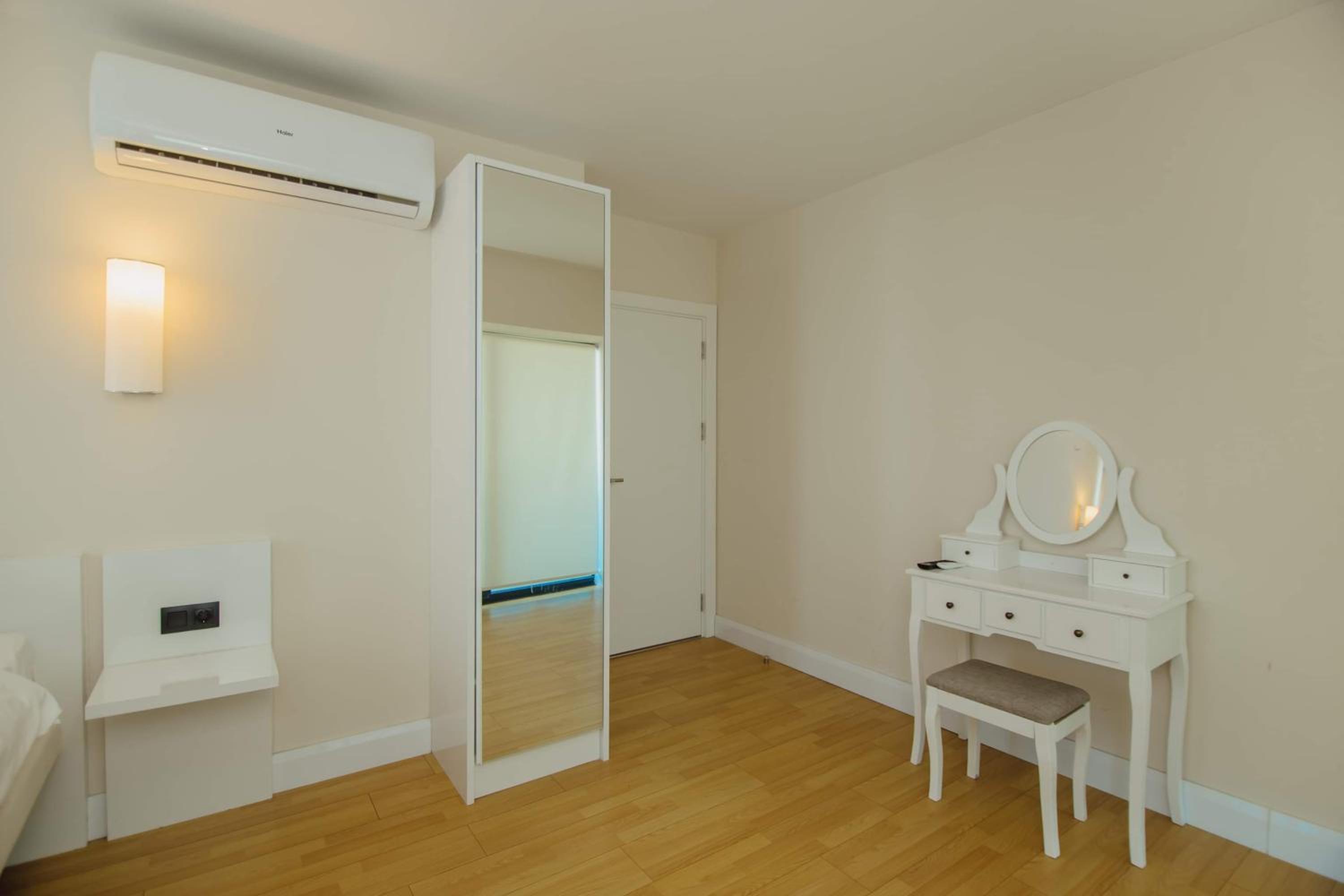 ORBI CITY King Suite Sea View