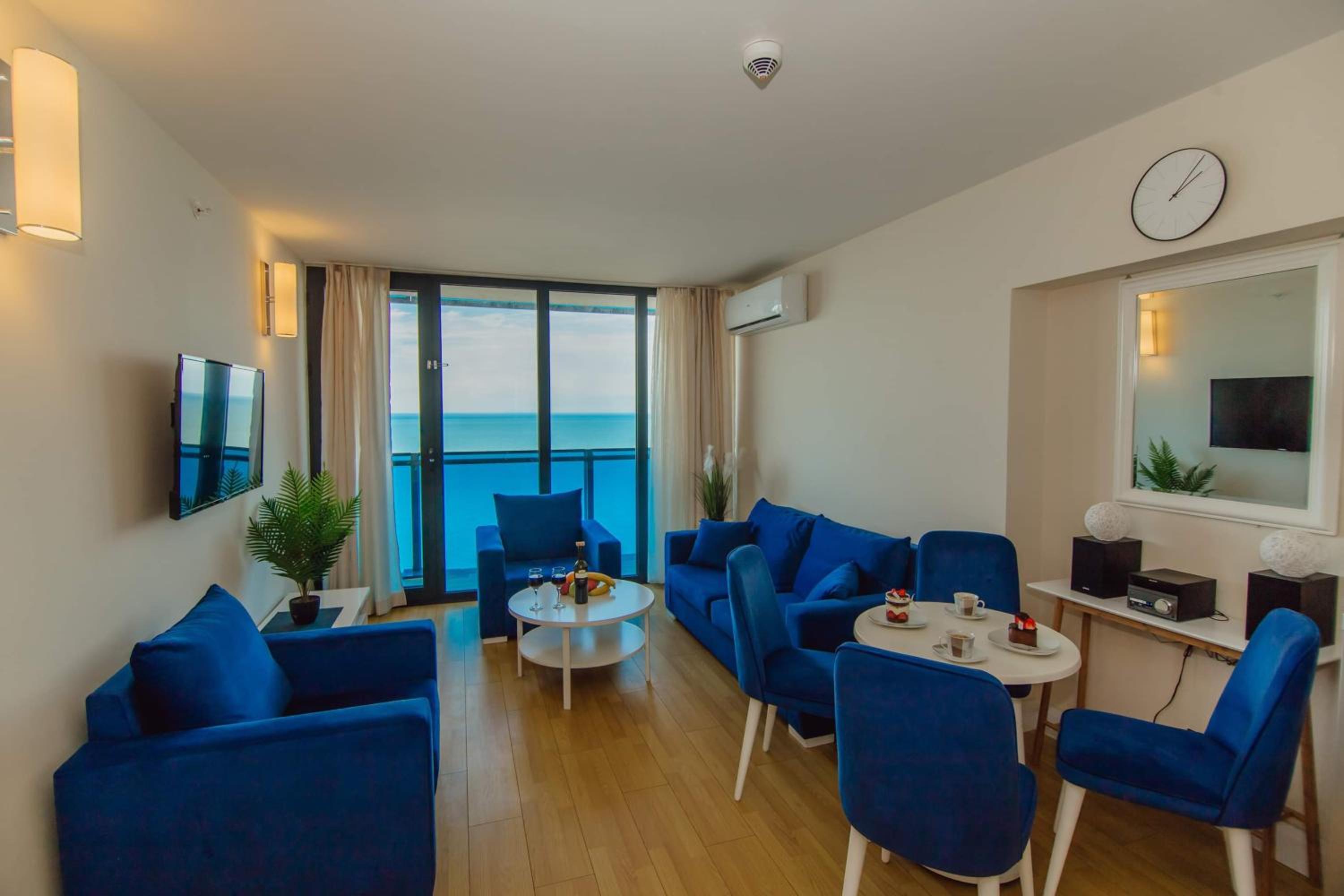 ORBI CITY King Suite Sea View