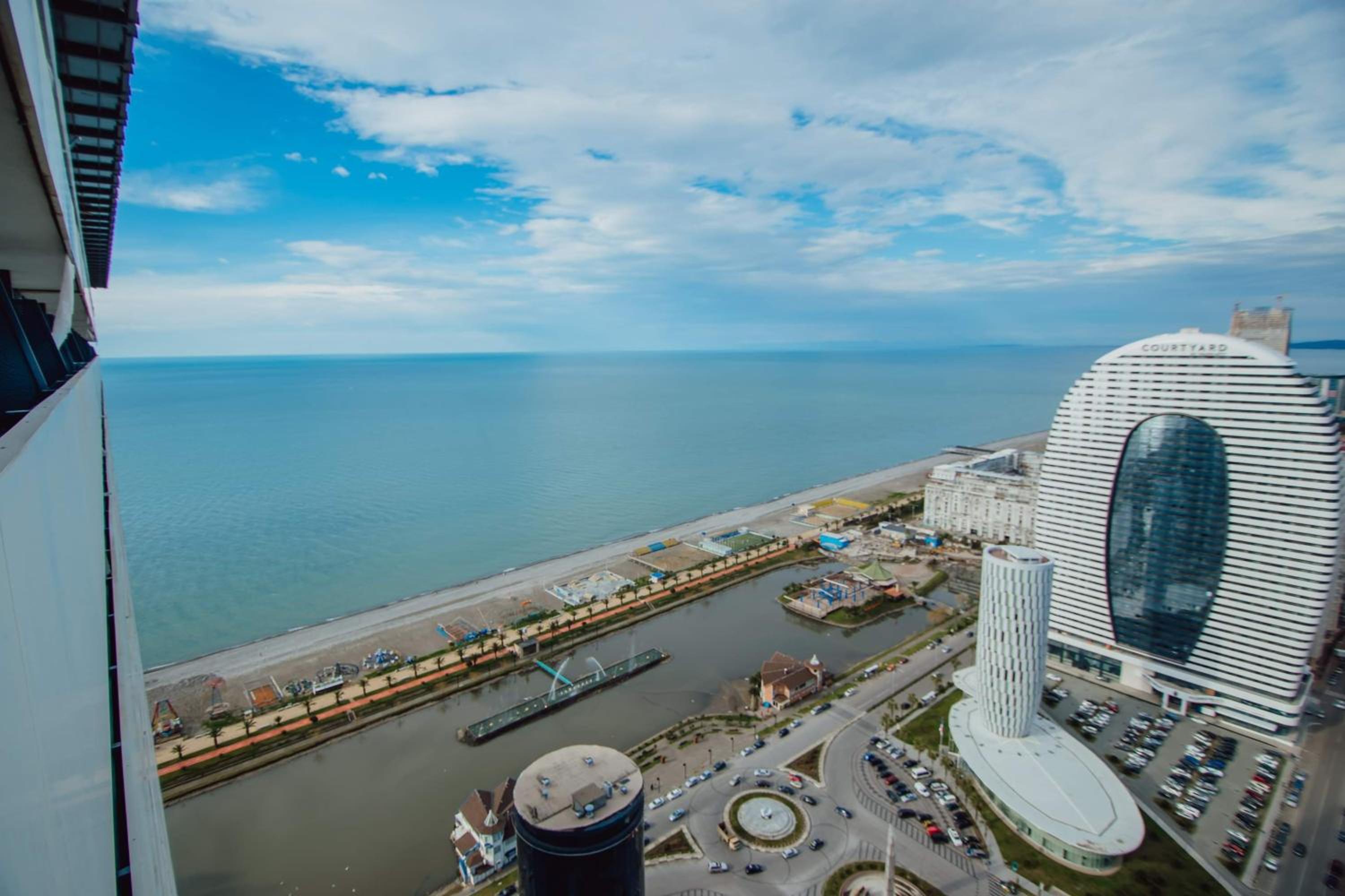 ORBI CITY King Suite Sea View
