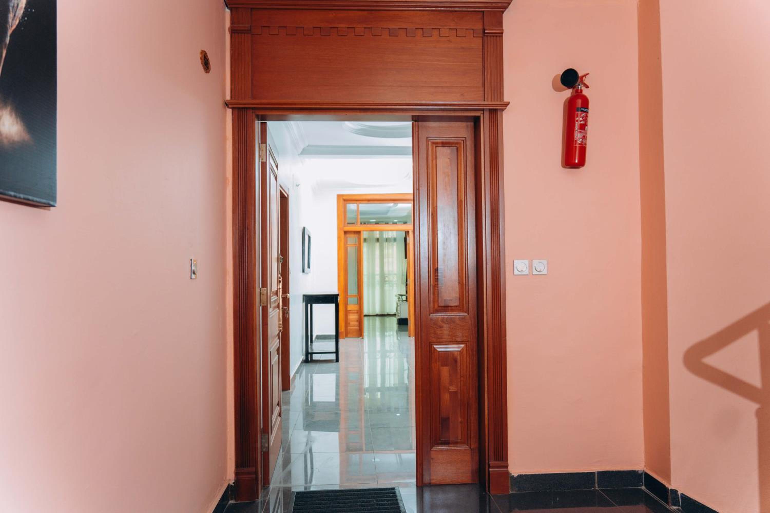 Bekeching Residence - Bastos Yaoundé