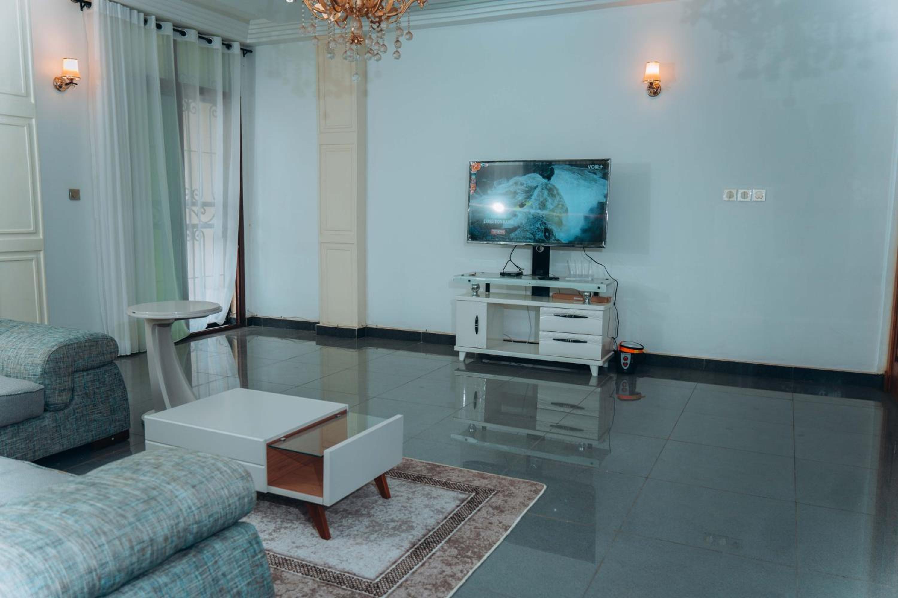 Bekeching Residence - Bastos Yaoundé