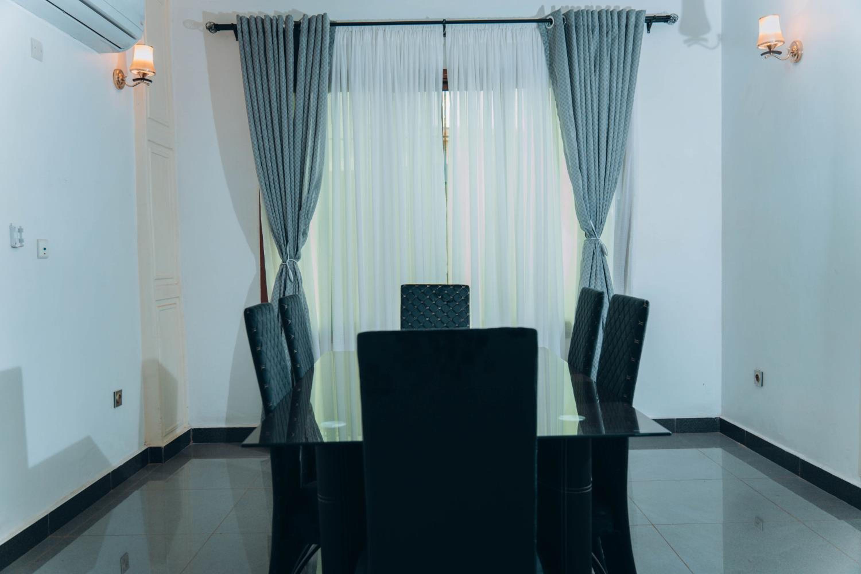 Bekeching Residence - Bastos Yaoundé