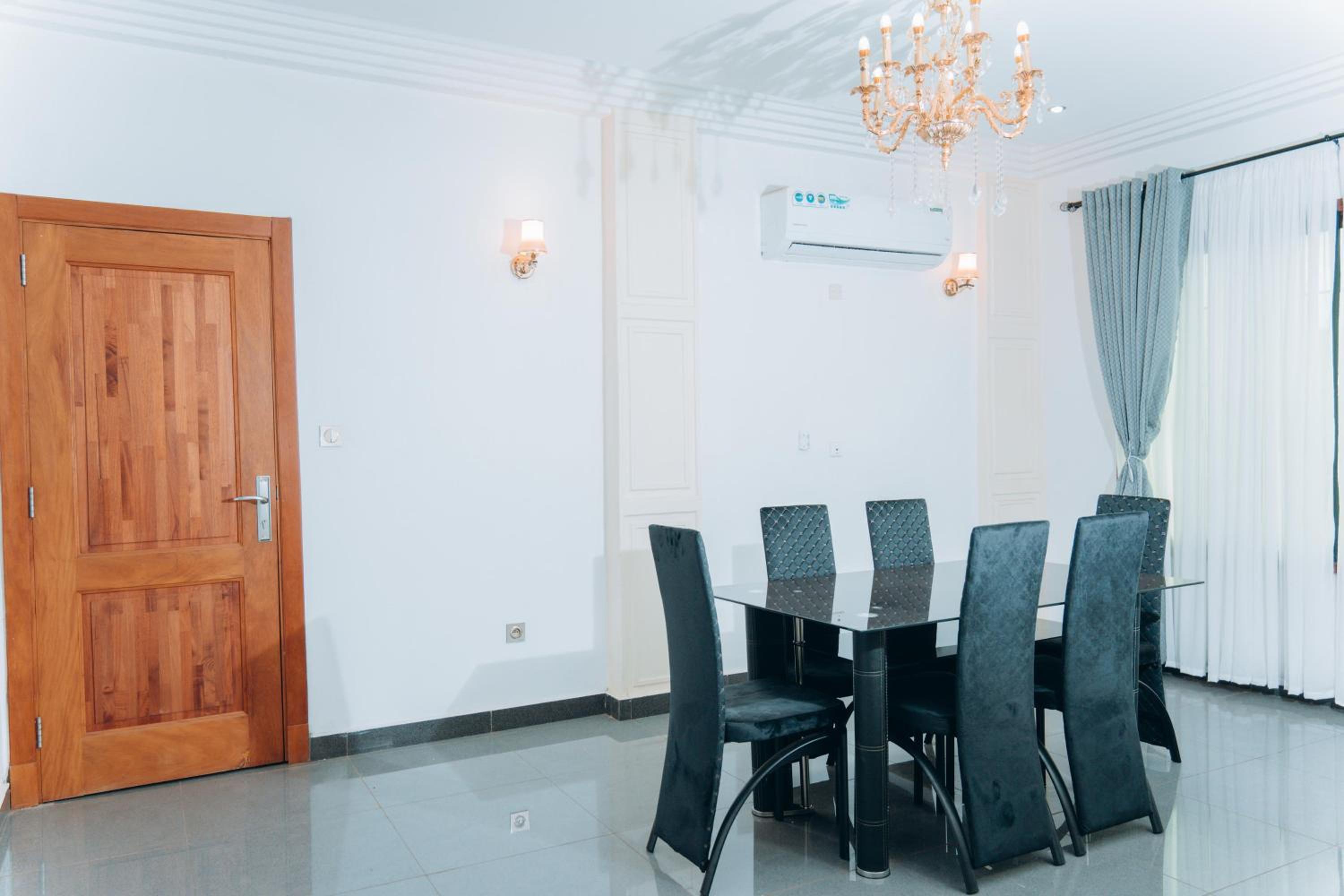 Bekeching Residence - Bastos Yaoundé