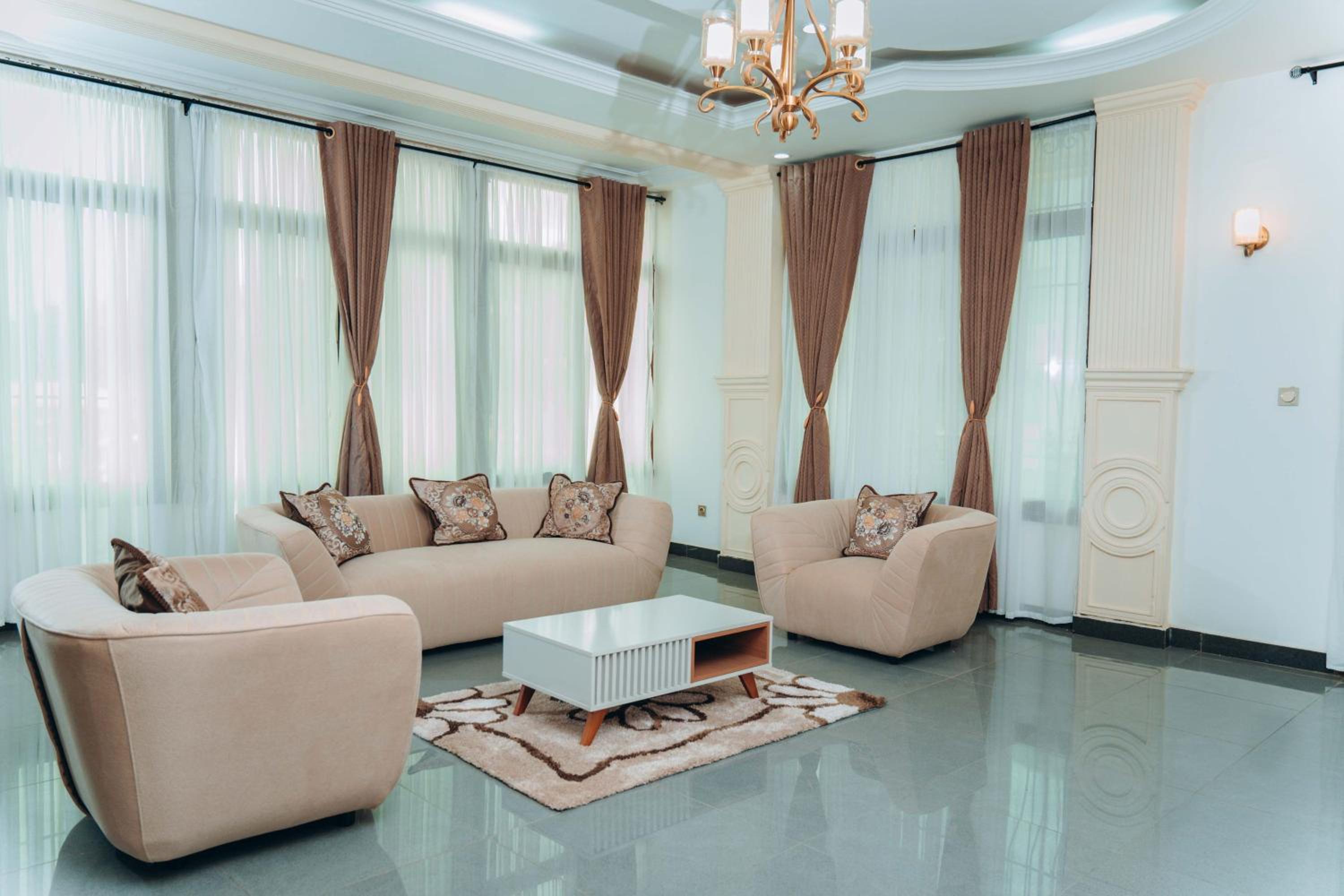 Bekeching Residence - Bastos Yaoundé