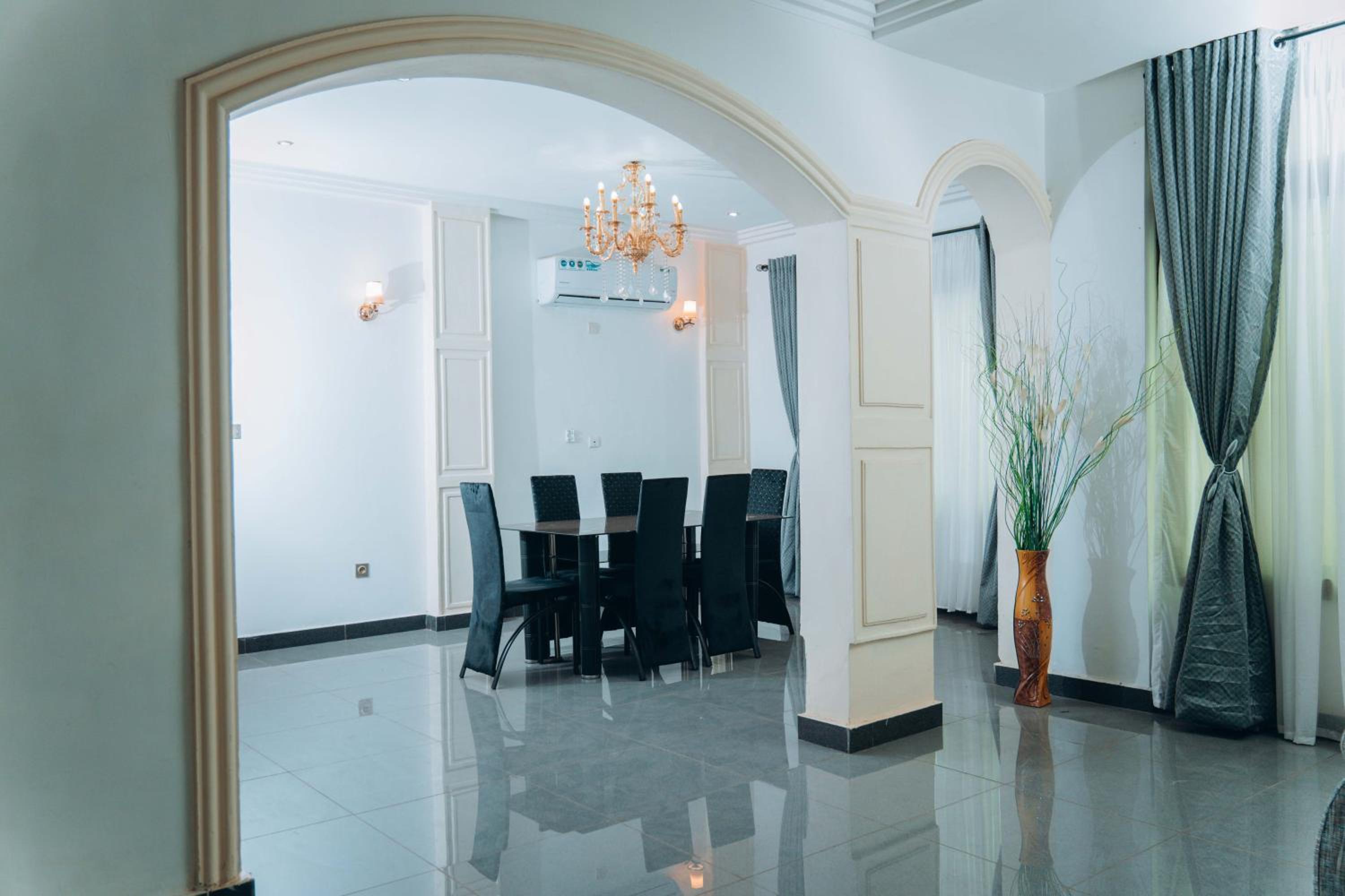 Bekeching Residence - Bastos Yaoundé