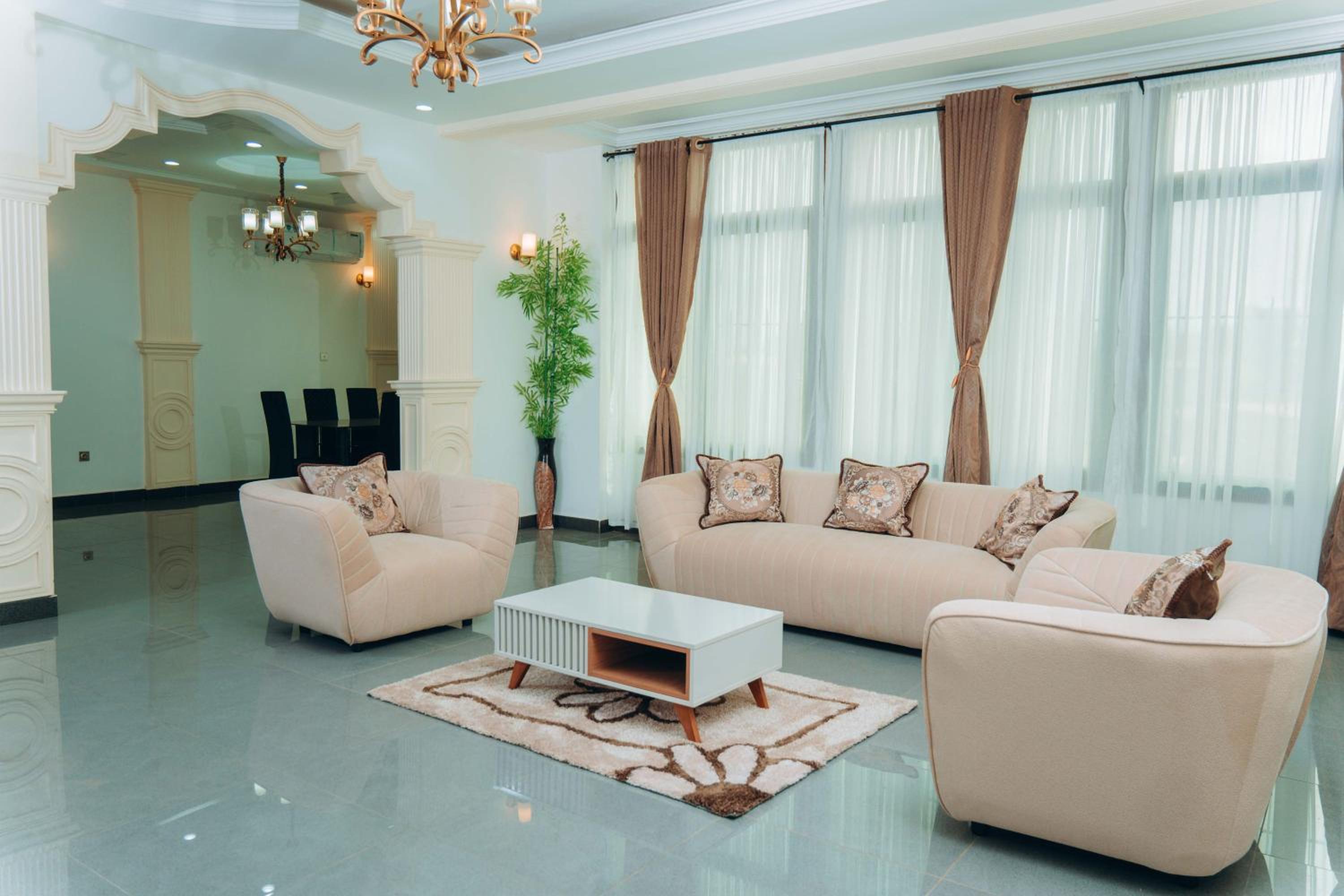 Bekeching Residence - Bastos Yaoundé