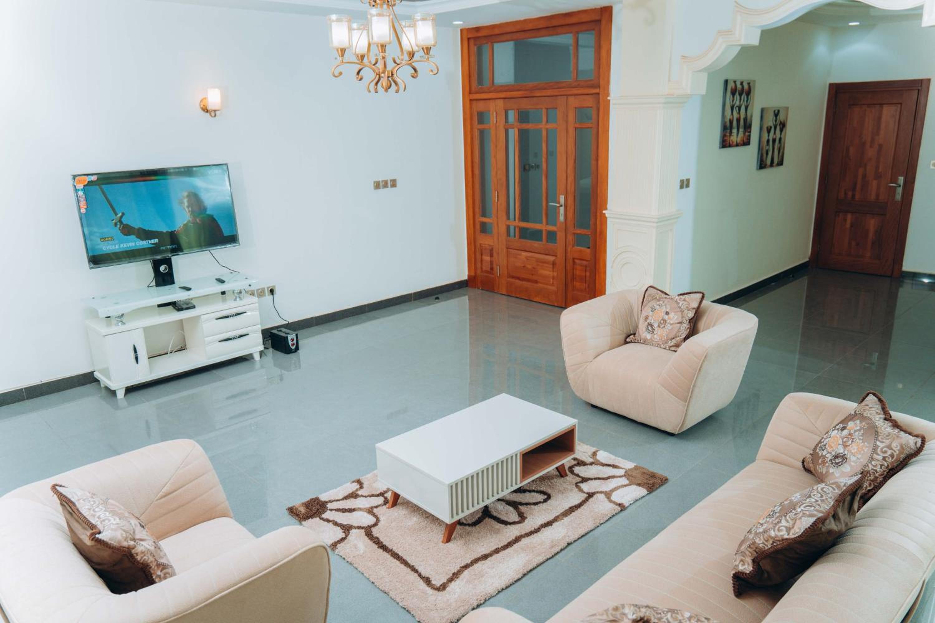 Bekeching Residence - Bastos Yaoundé
