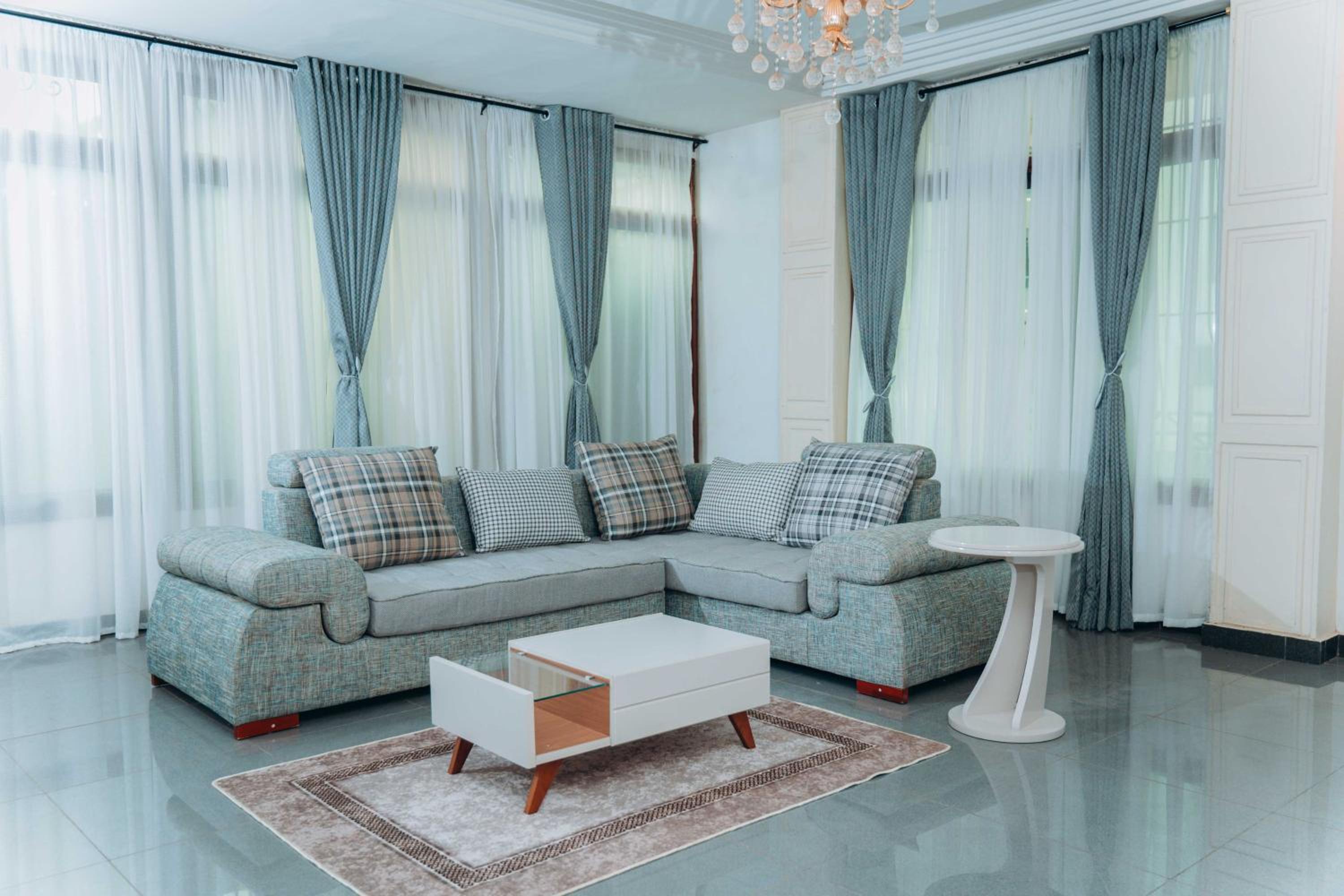 Bekeching Residence - Bastos Yaoundé
