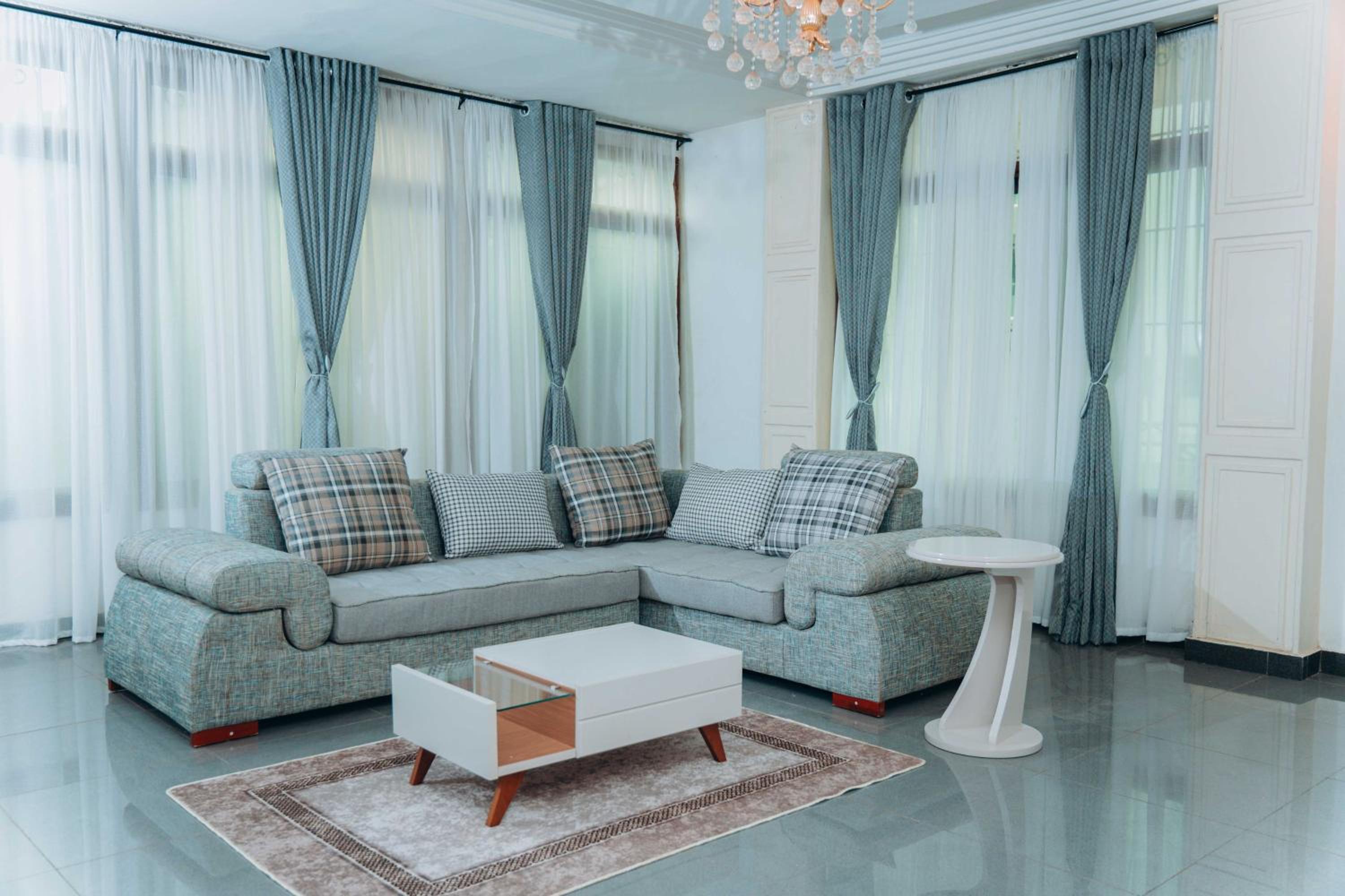 Bekeching Residence - Bastos Yaoundé