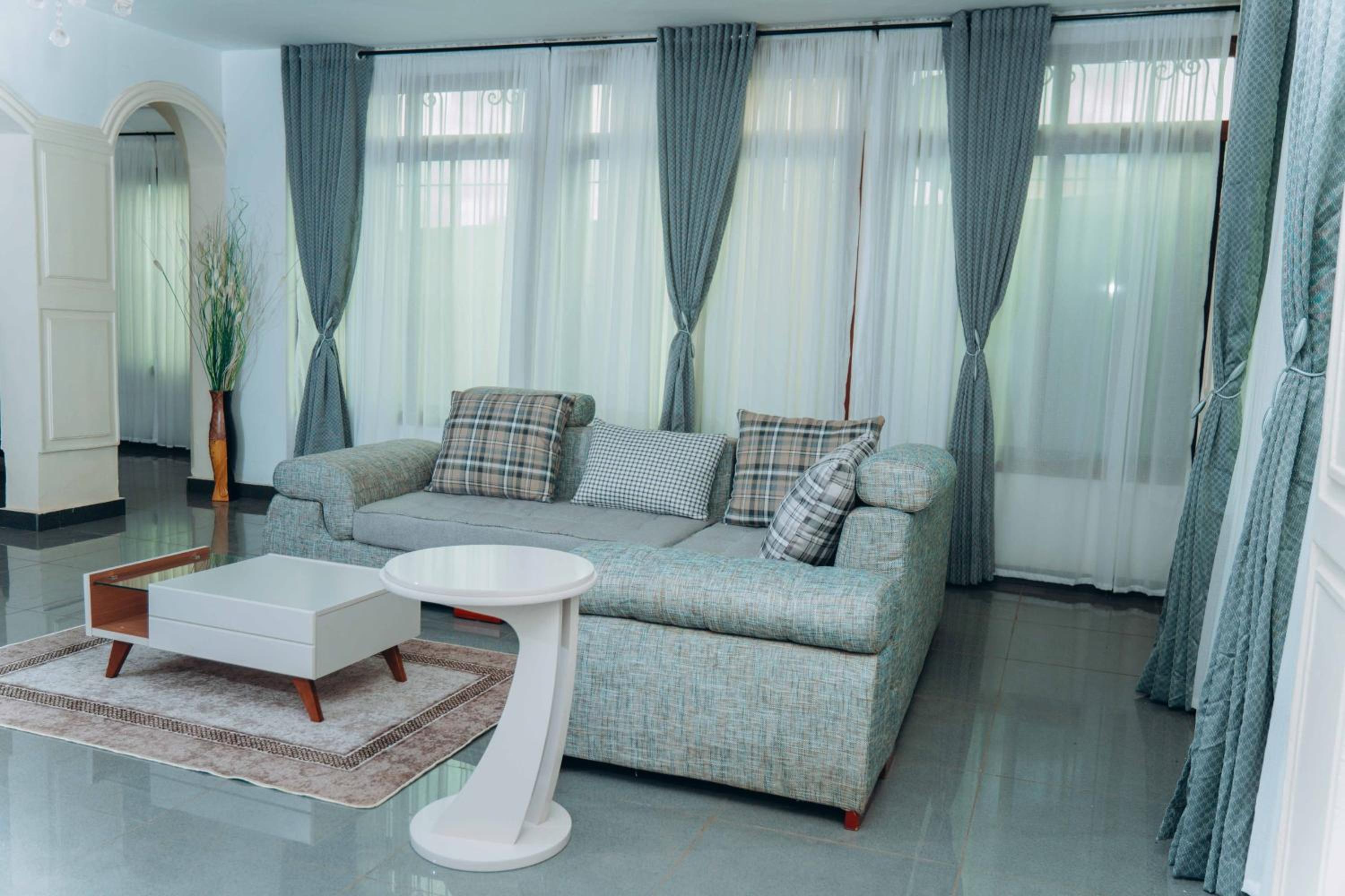 Bekeching Residence - Bastos Yaoundé