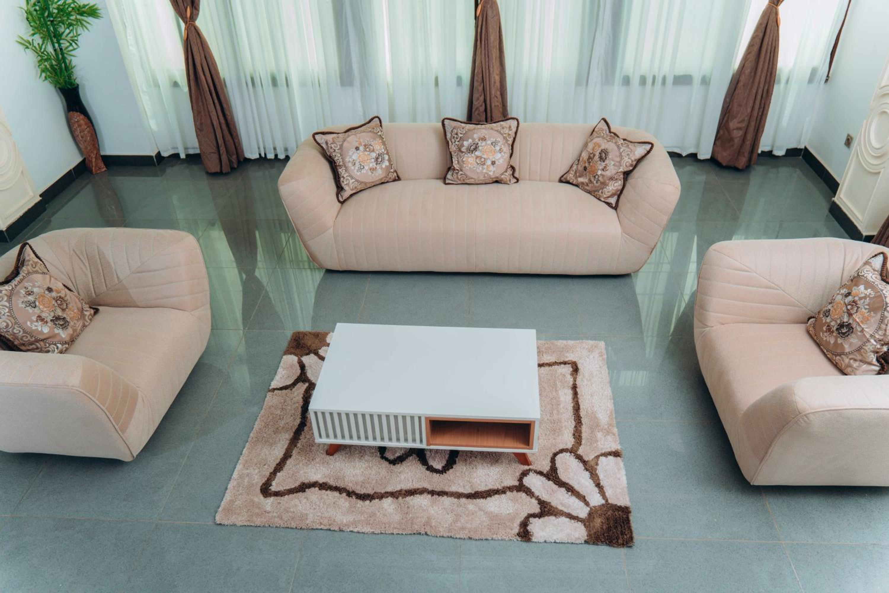 Bekeching Residence - Bastos Yaoundé