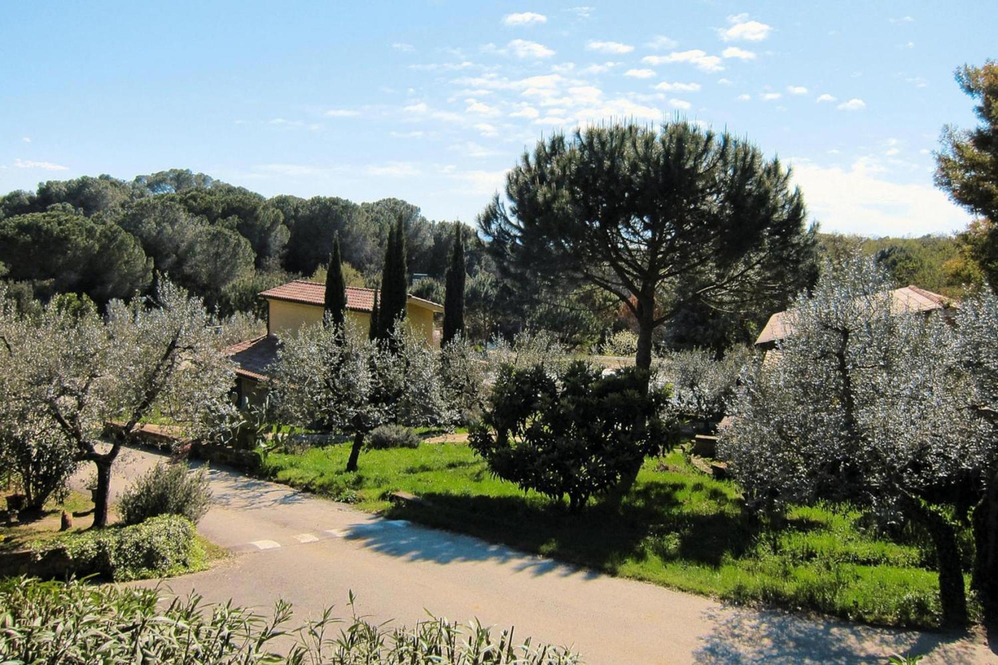 Family Apartment in Guardistallo with Pool