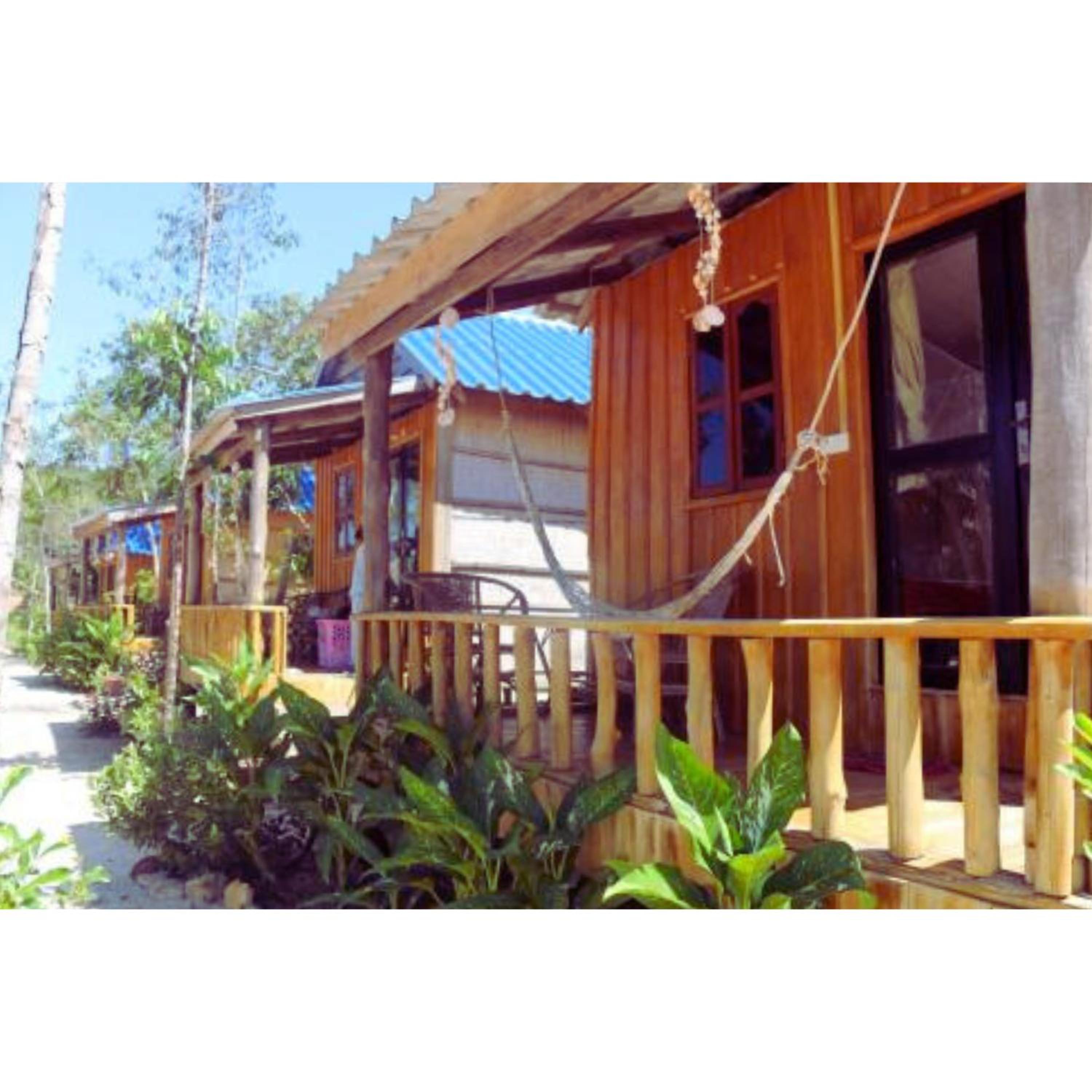 Mangrove Beach Bungalows