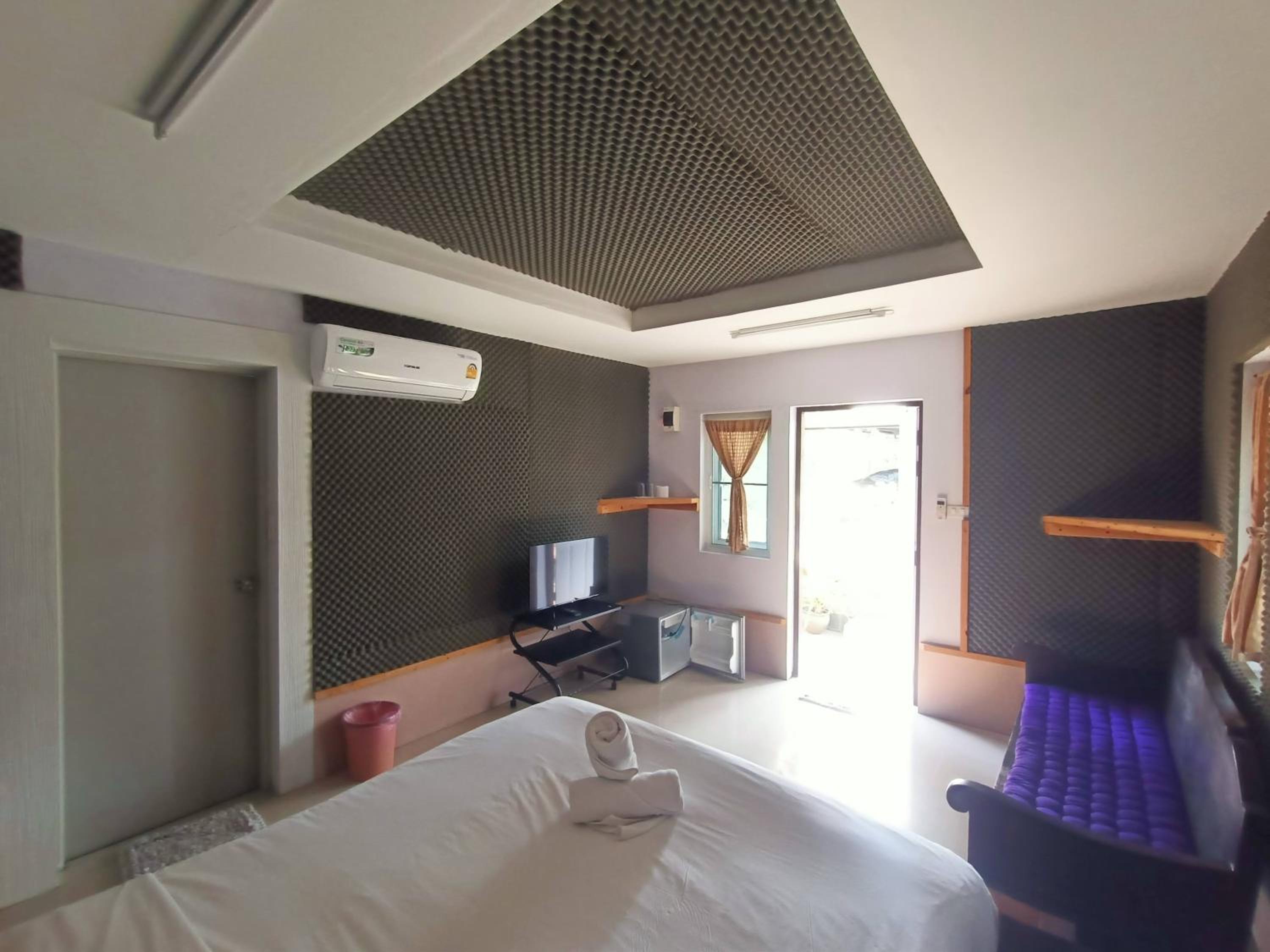Pak Dee Resort
