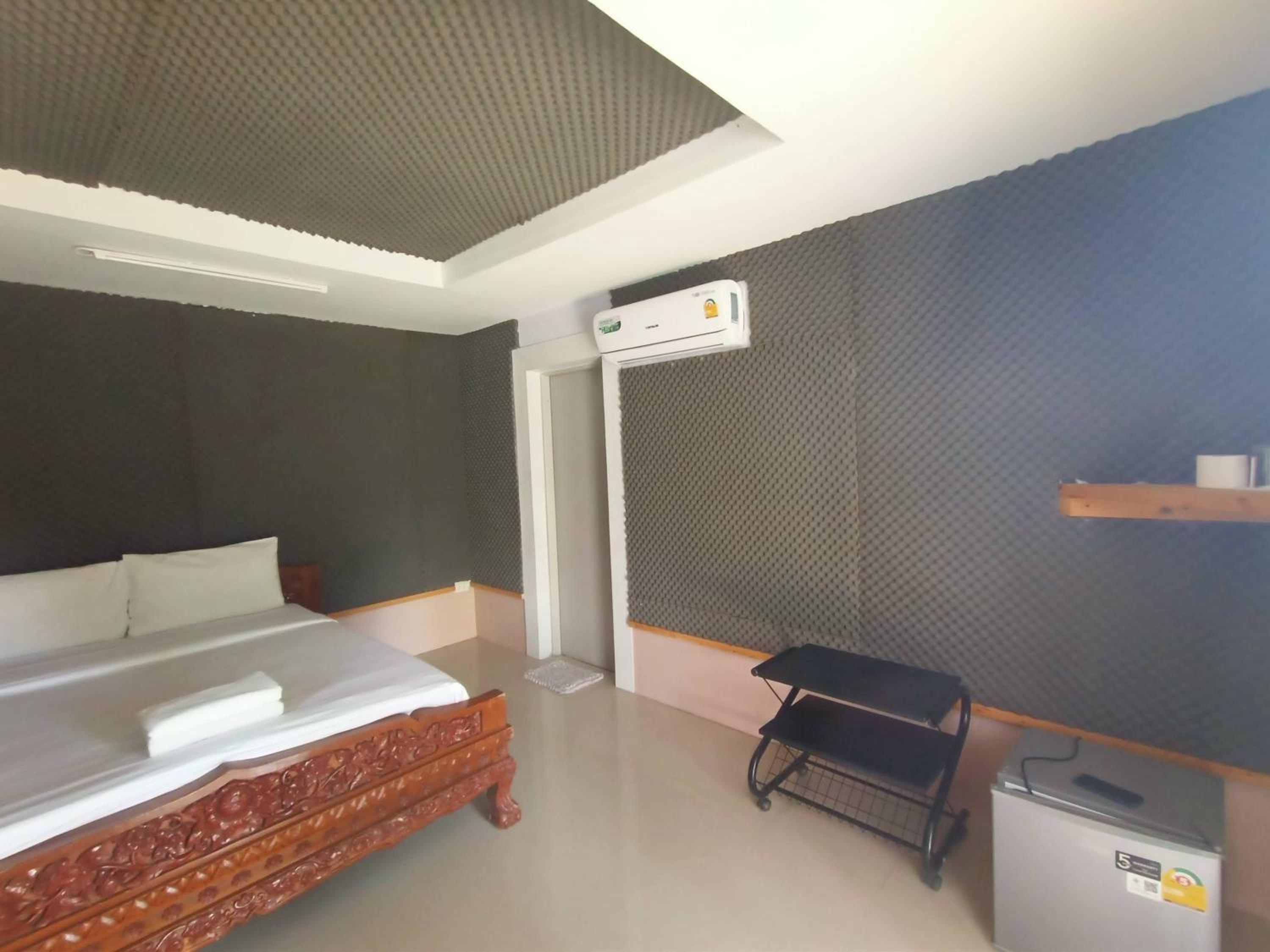 Pak Dee Resort