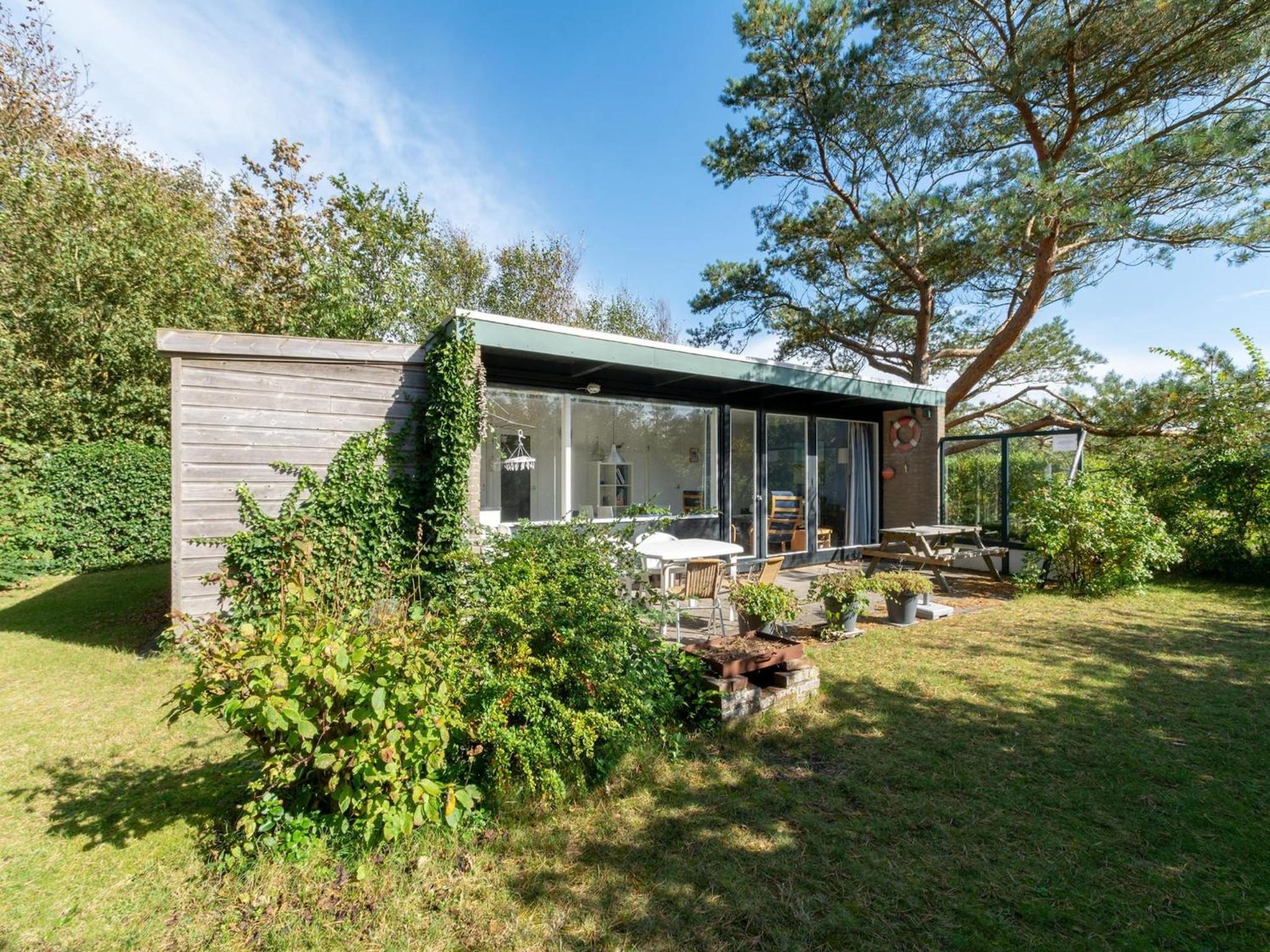 Child-friendly Garnekuul 81 bungalow view 4