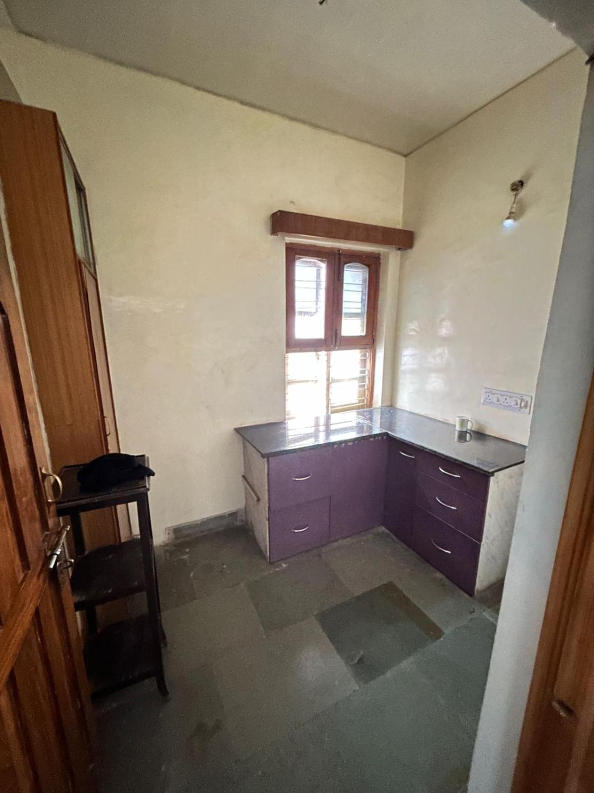 HOTEL O CHAPS'LE guest house kankarbagh