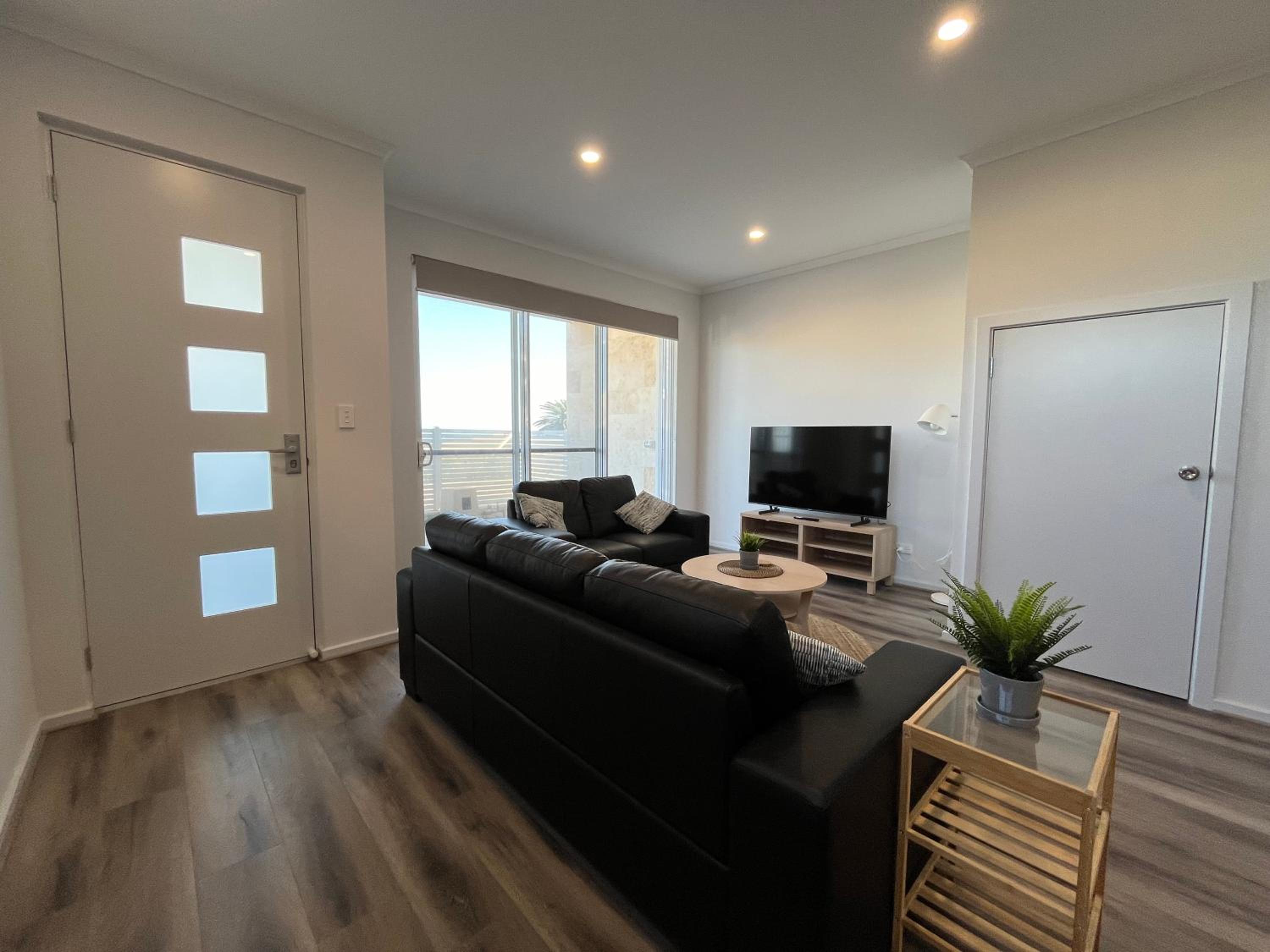 1 95 Esplanade, Semaphore