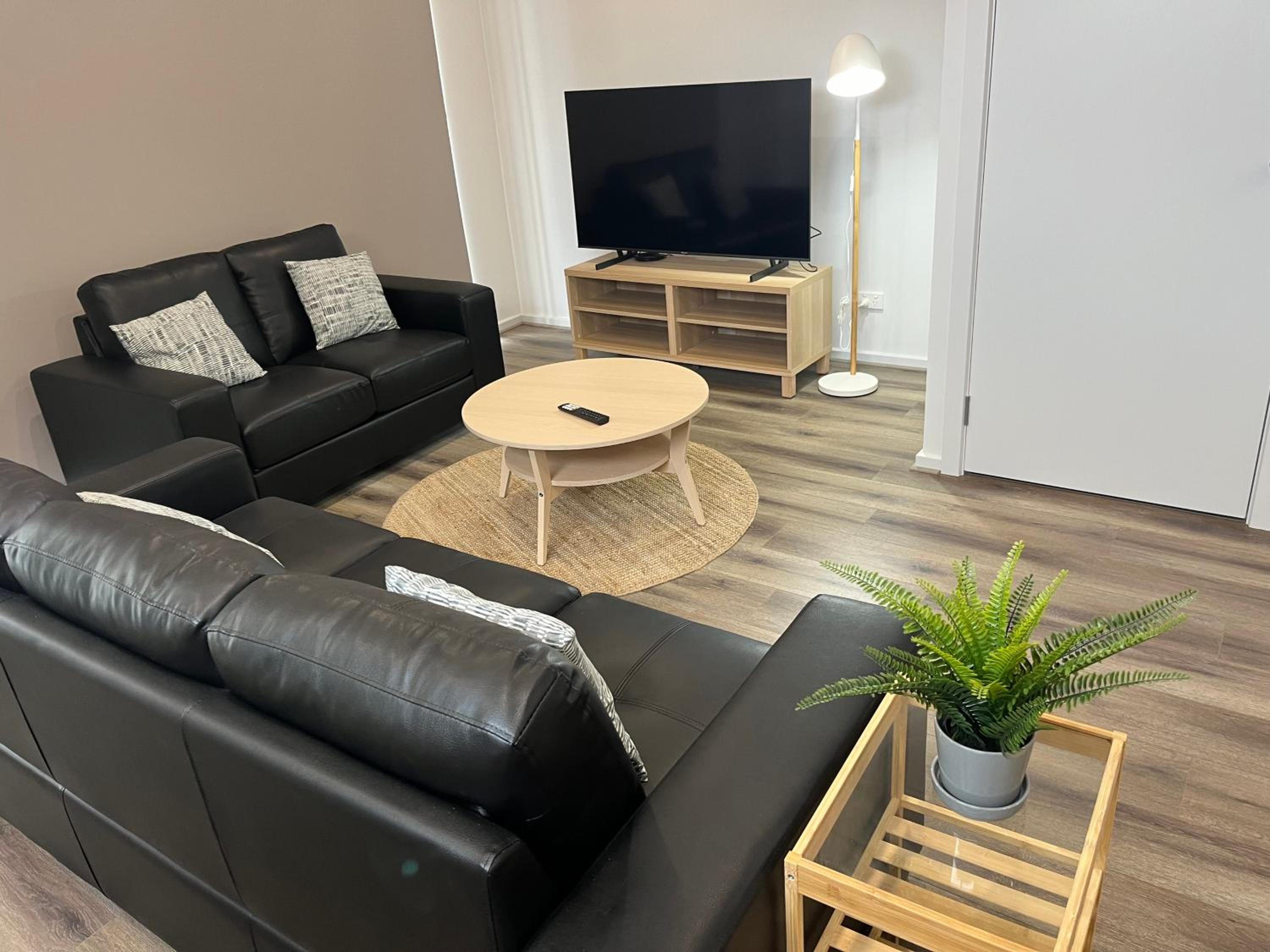 1 95 Esplanade, Semaphore