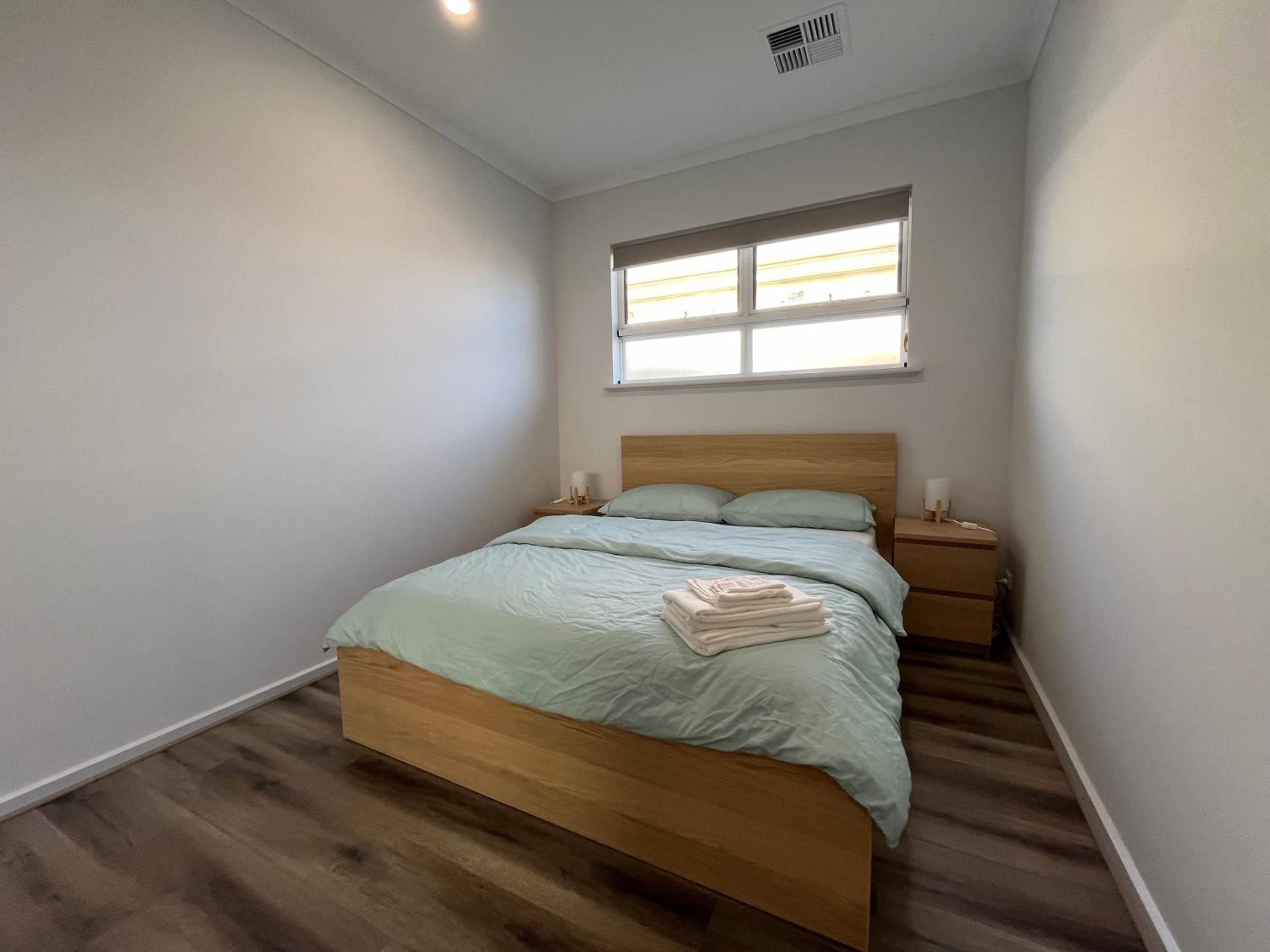 1 95 Esplanade, Semaphore