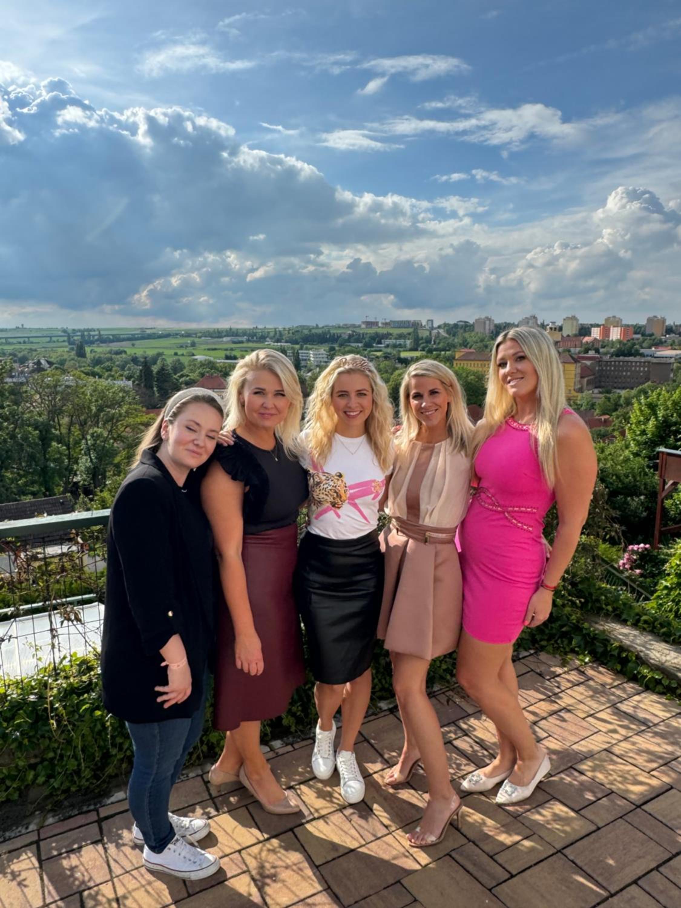 Airport Luxury Apartment & Spa Prague