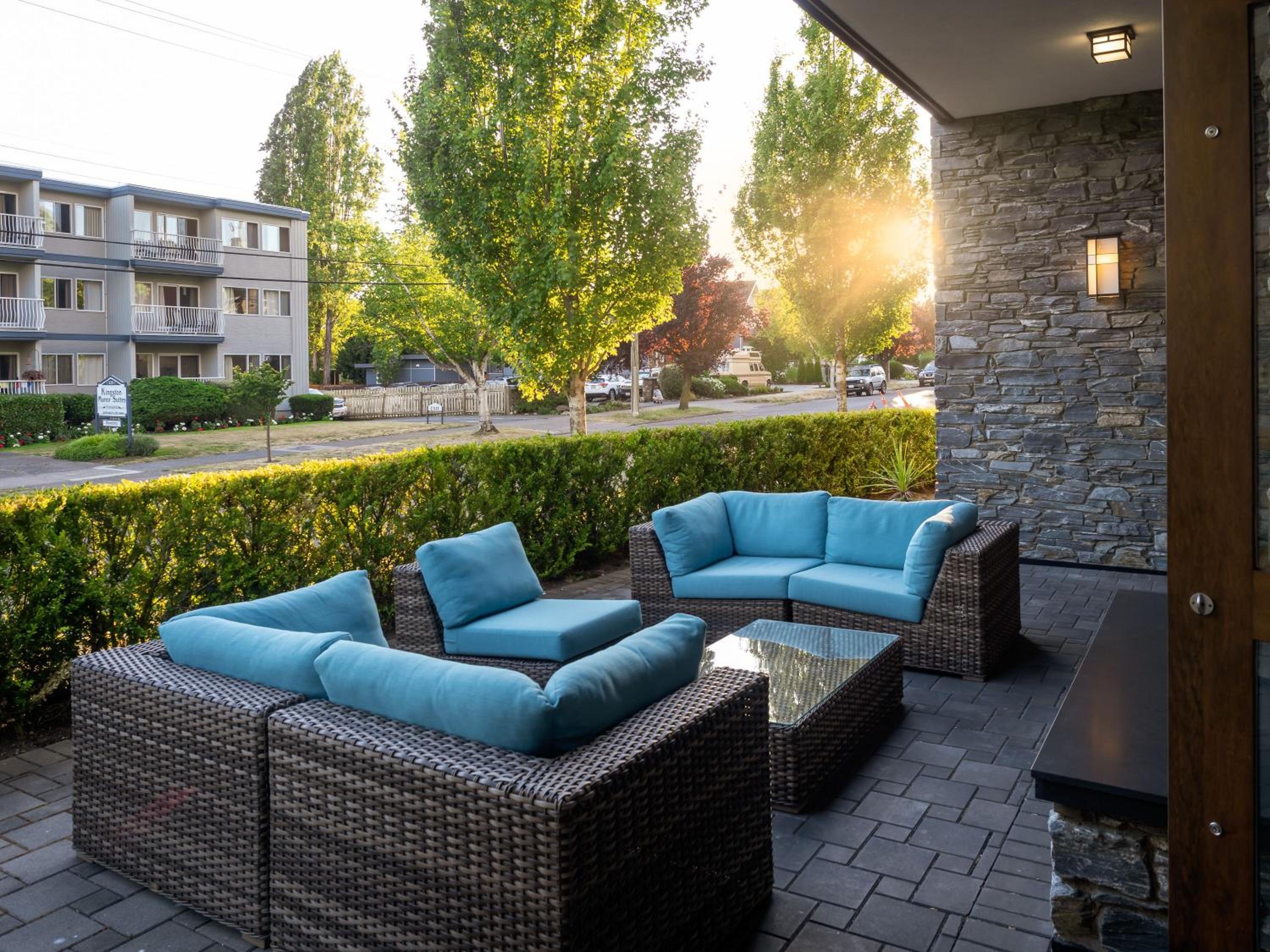 Oswego Hotel