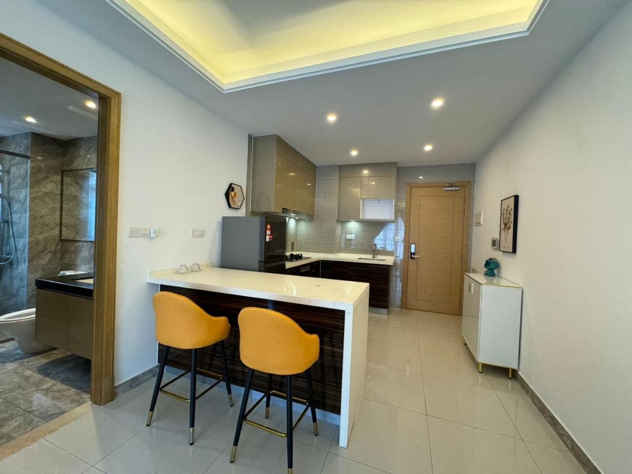 Cozy 1 Bedroom with Kitchen at CIQ