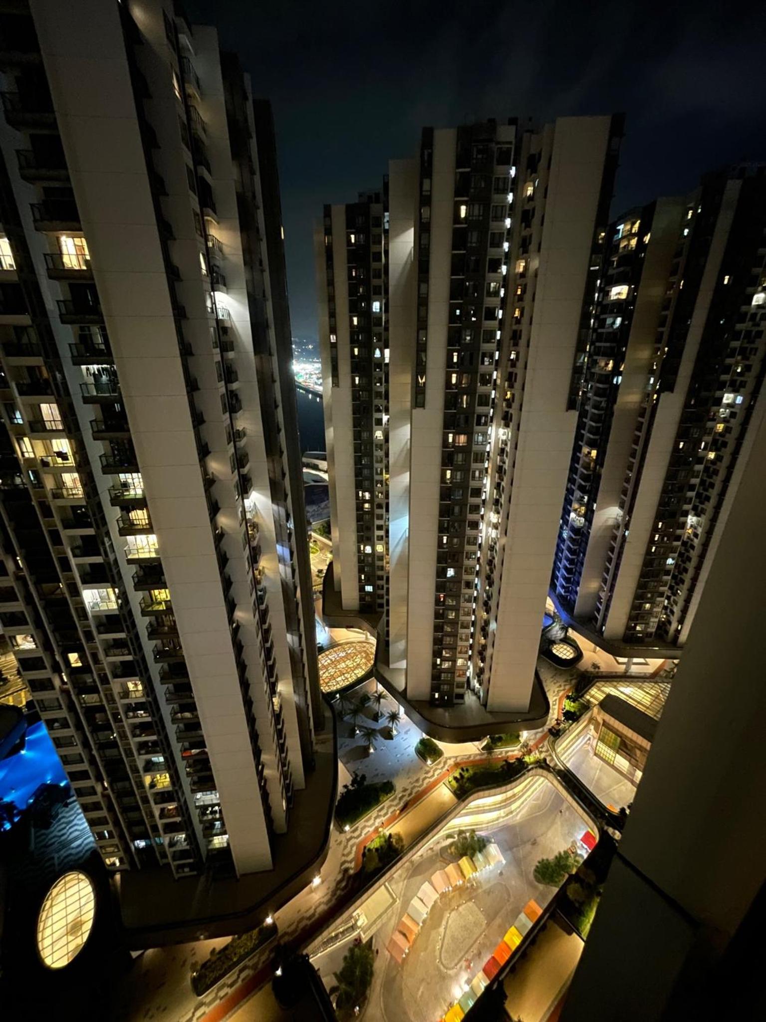 Cozy 1 Bedroom with Kitchen at CIQ
