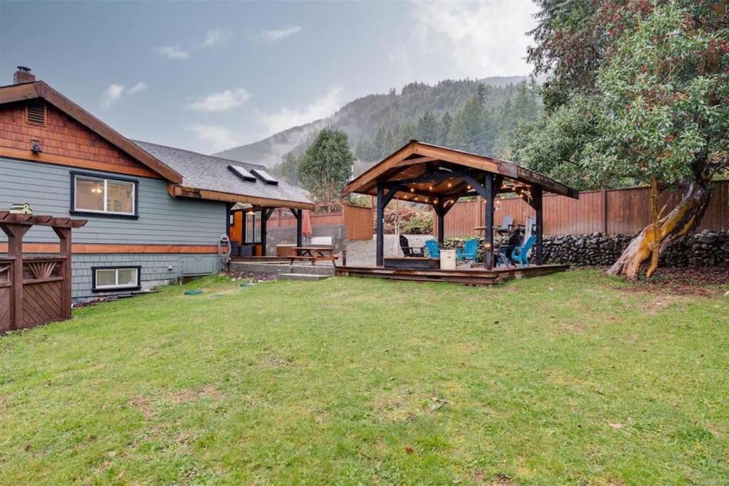 Cowichan Lake Cottages - Youbou
