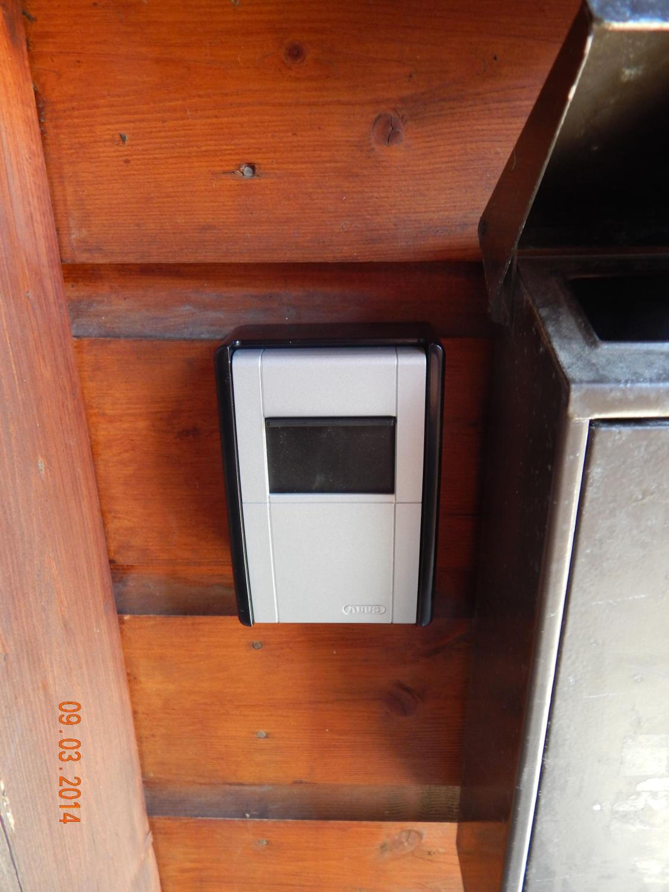Schlupfwinkel Mohnen Mit E-Ladestation