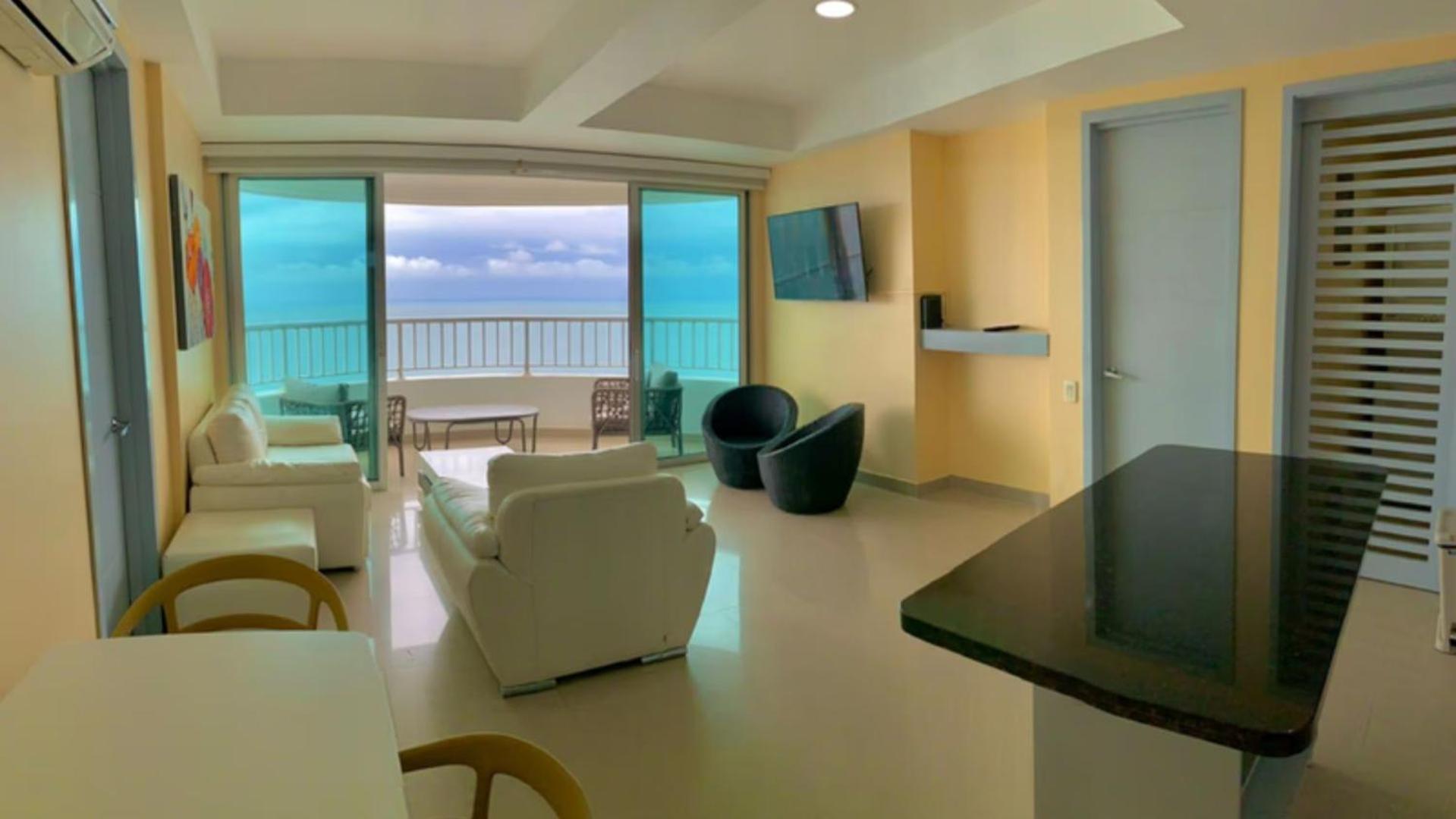 2P1-32 Seafront Apartment With Air Conditioning And Pool