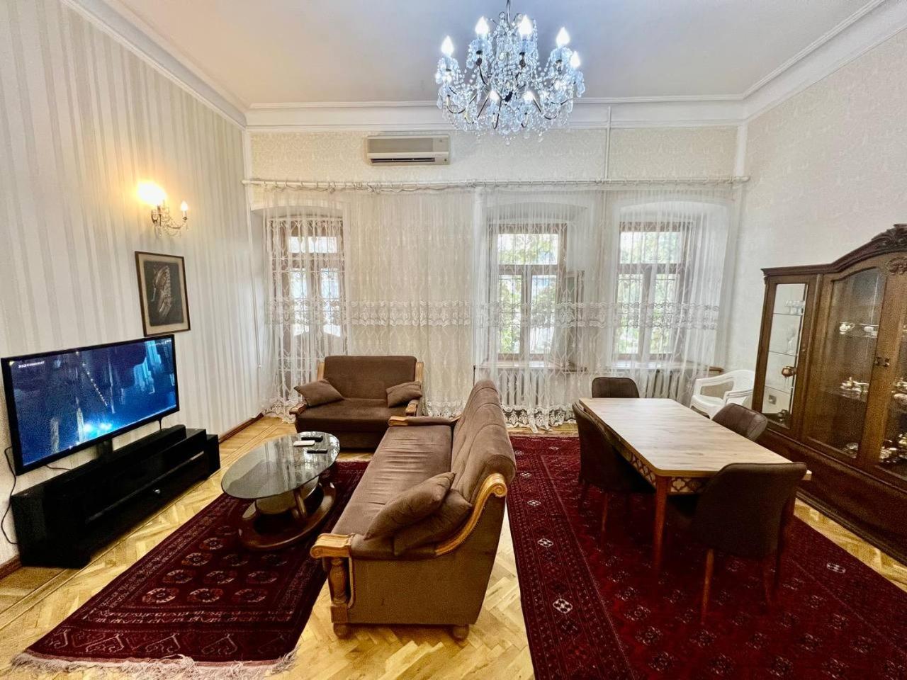 City Center Apartment, Nizami str
