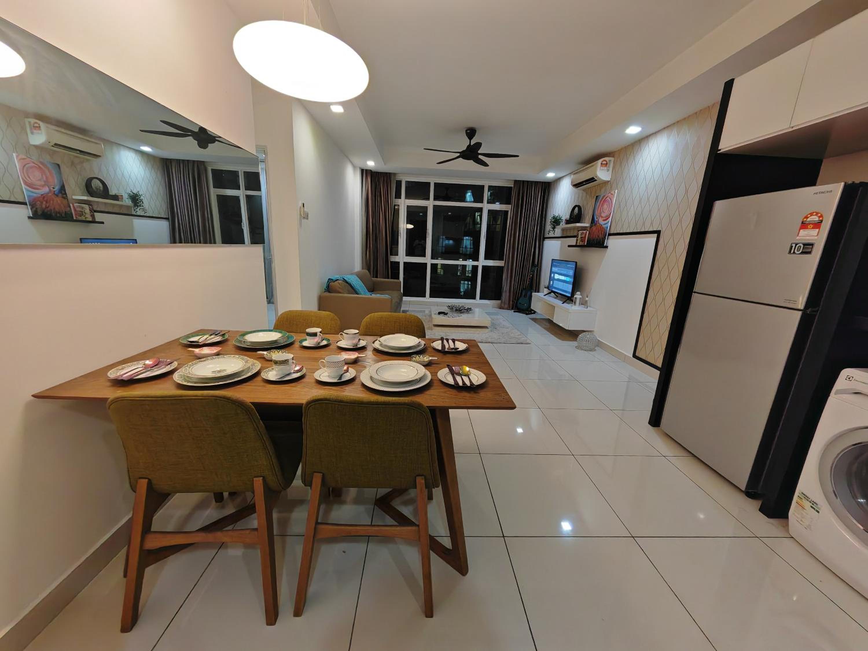 Pastel House, Central Residence, Sg Besi