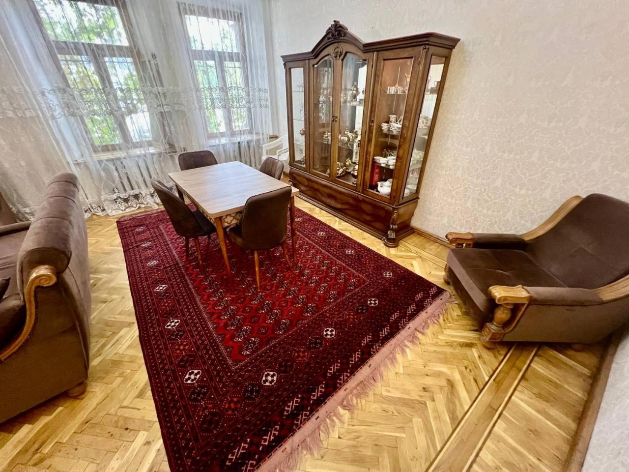 City Center Apartment, Nizami str