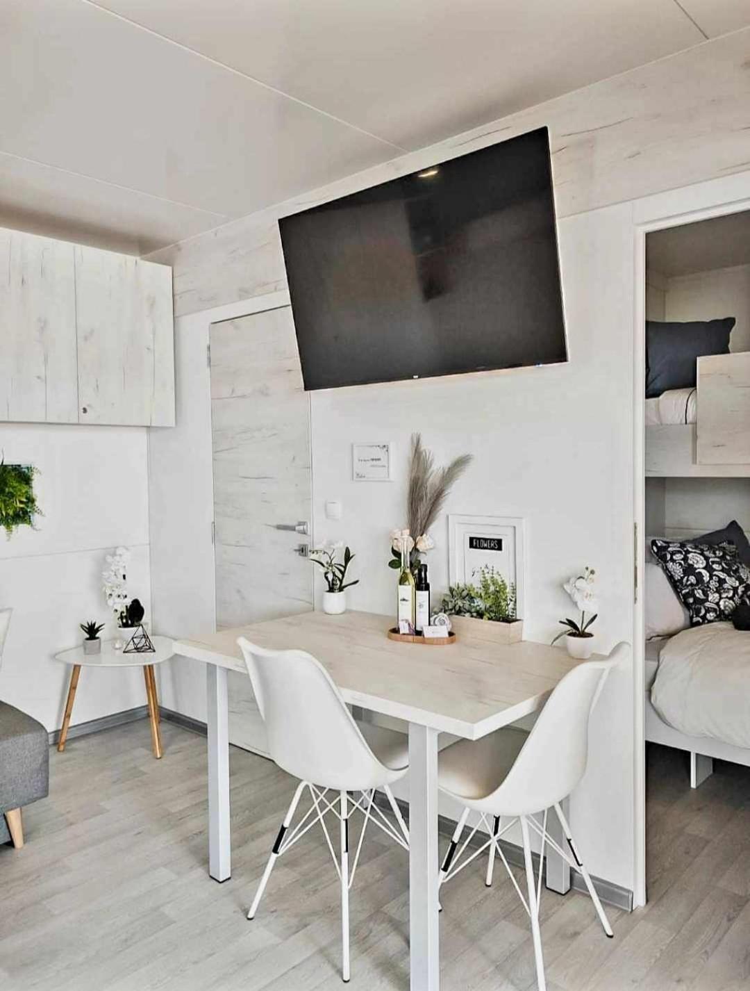 Mobile home Melda 4 - Drage 1st row
