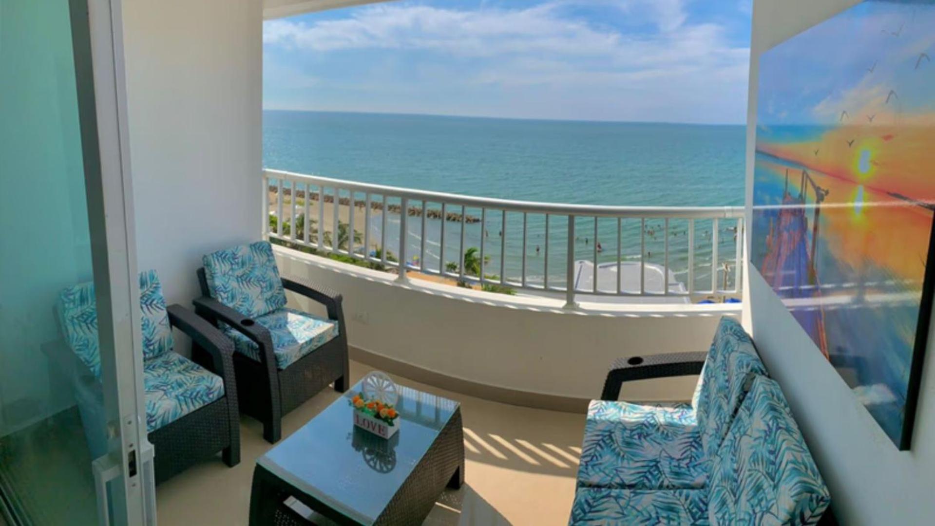 2P1-6 Seafront Apartment With Air Conditioning And Pool