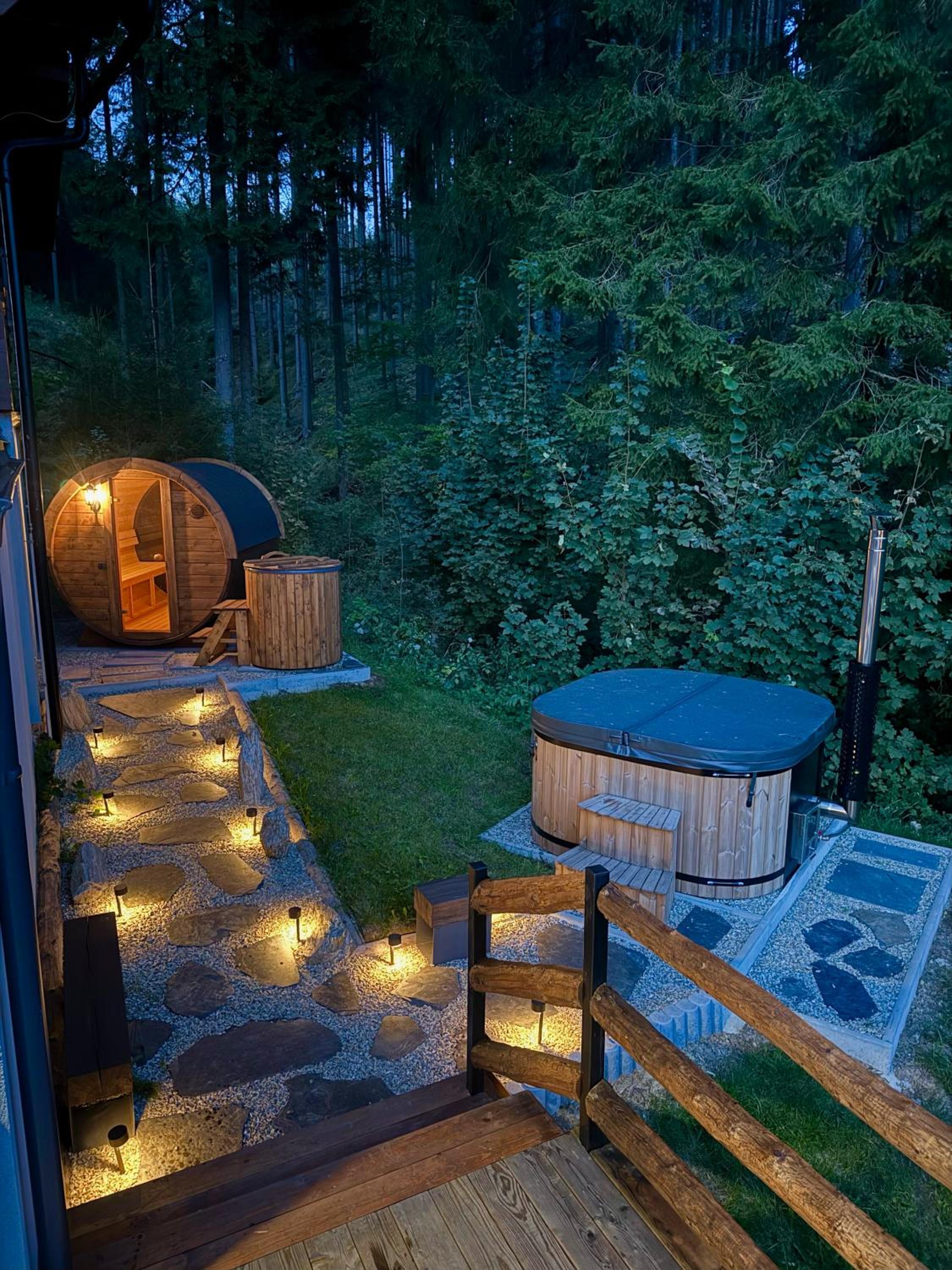 Chata na přehradě s vlastním wellness view 3