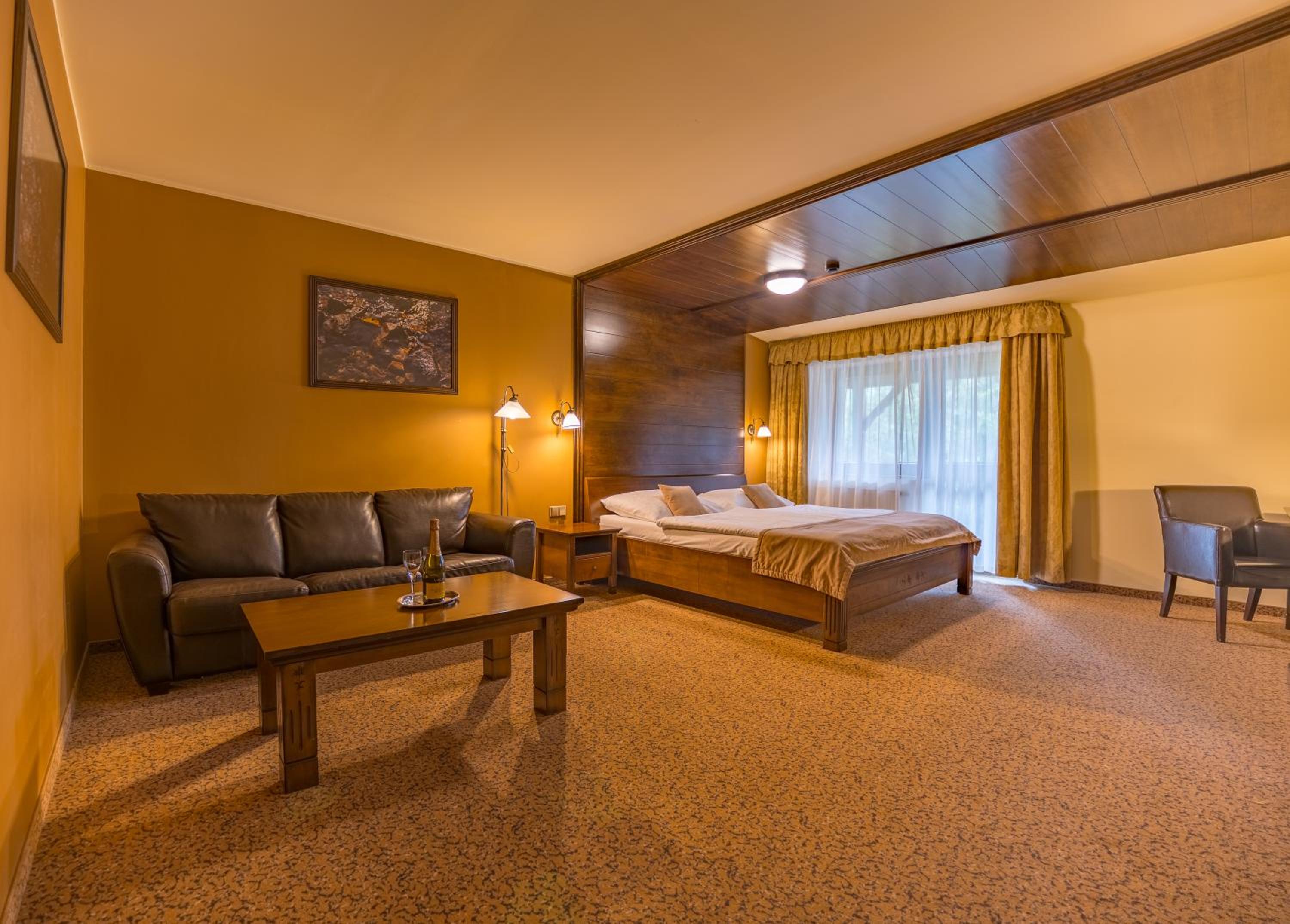 APLEND Wellness Hotel Borovica