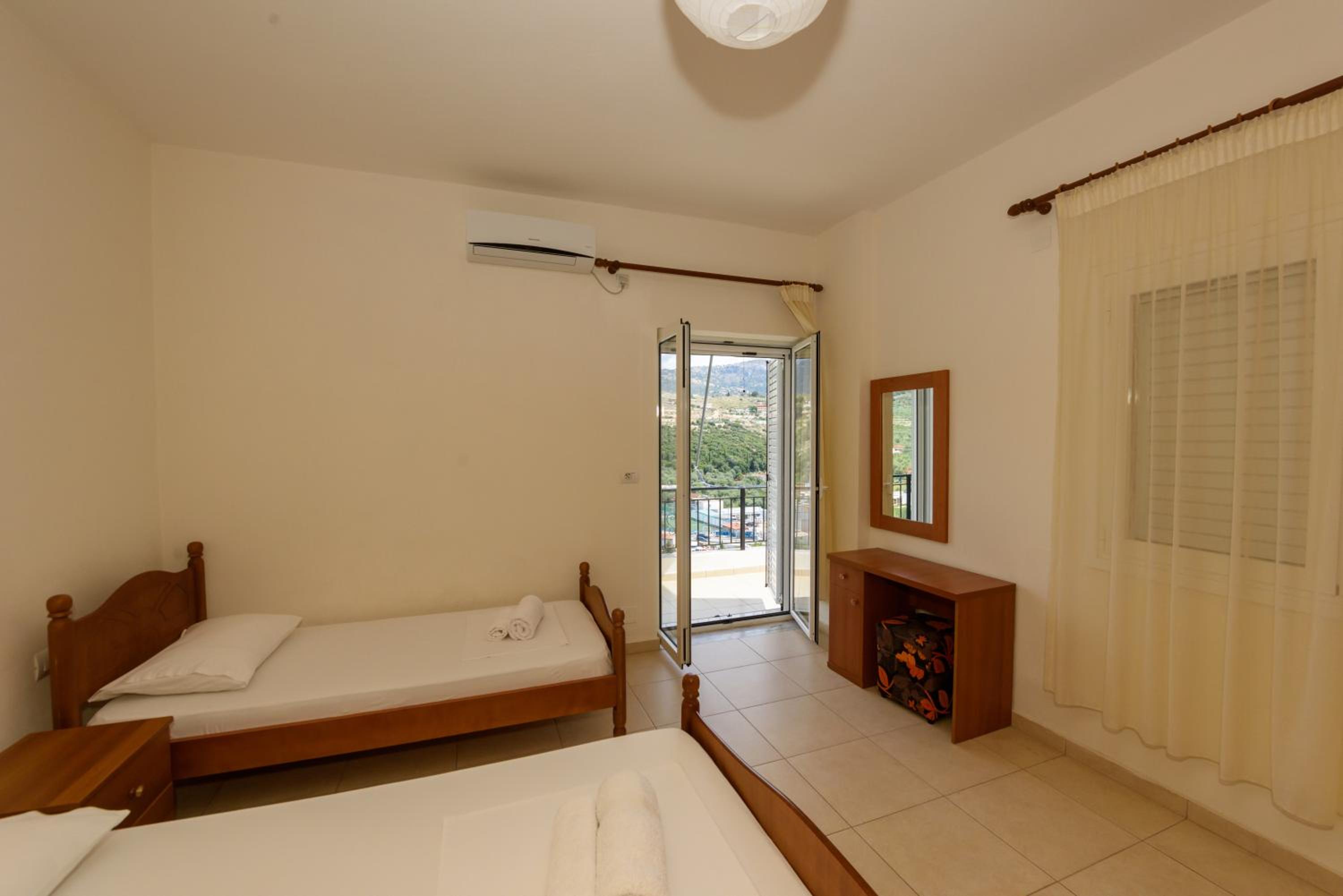 Vasili's Family Apartments