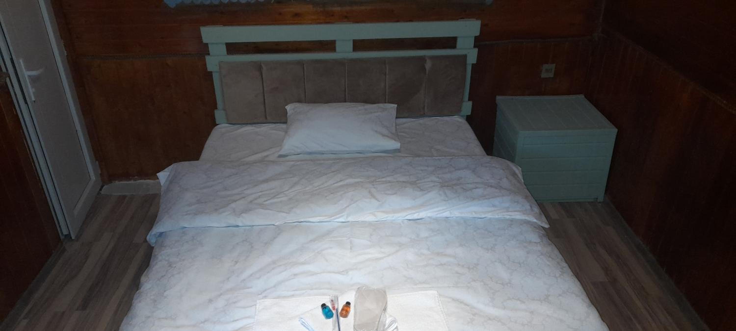 ECO Hotel & Hostel