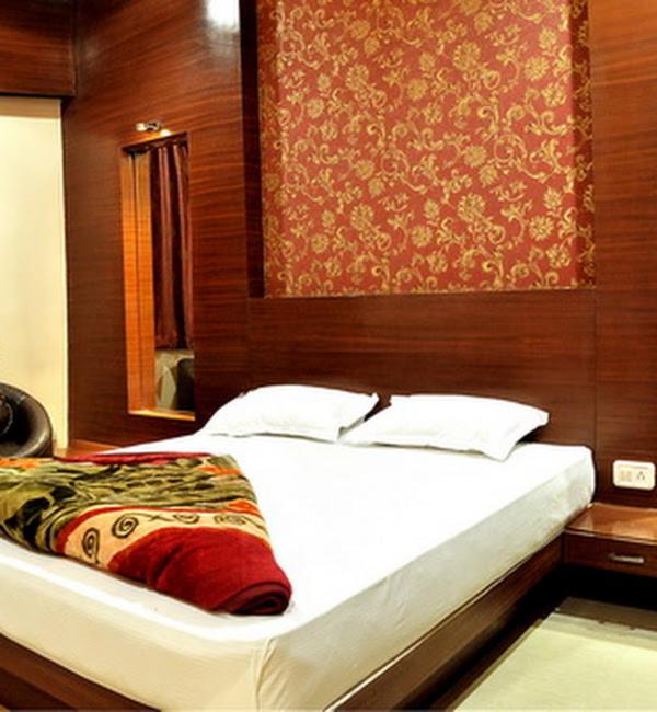 Hotel Shri Khedapati International,Dewas