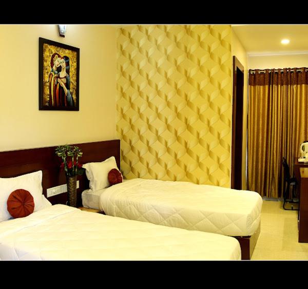 Hotel Shri Khedapati International,Dewas