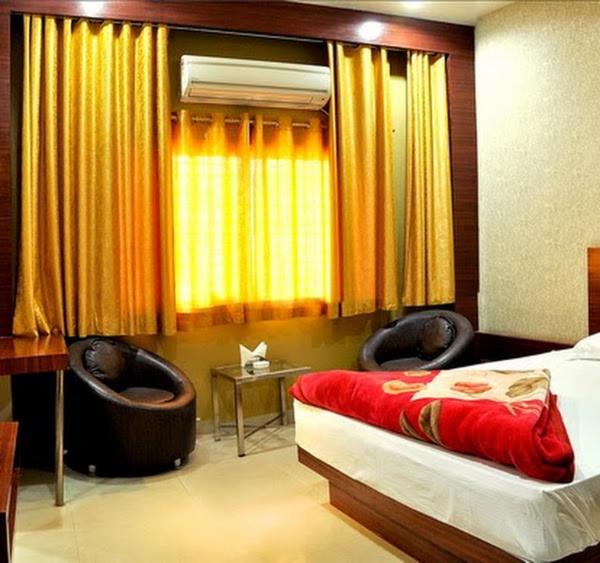 Hotel Shri Khedapati International,Dewas