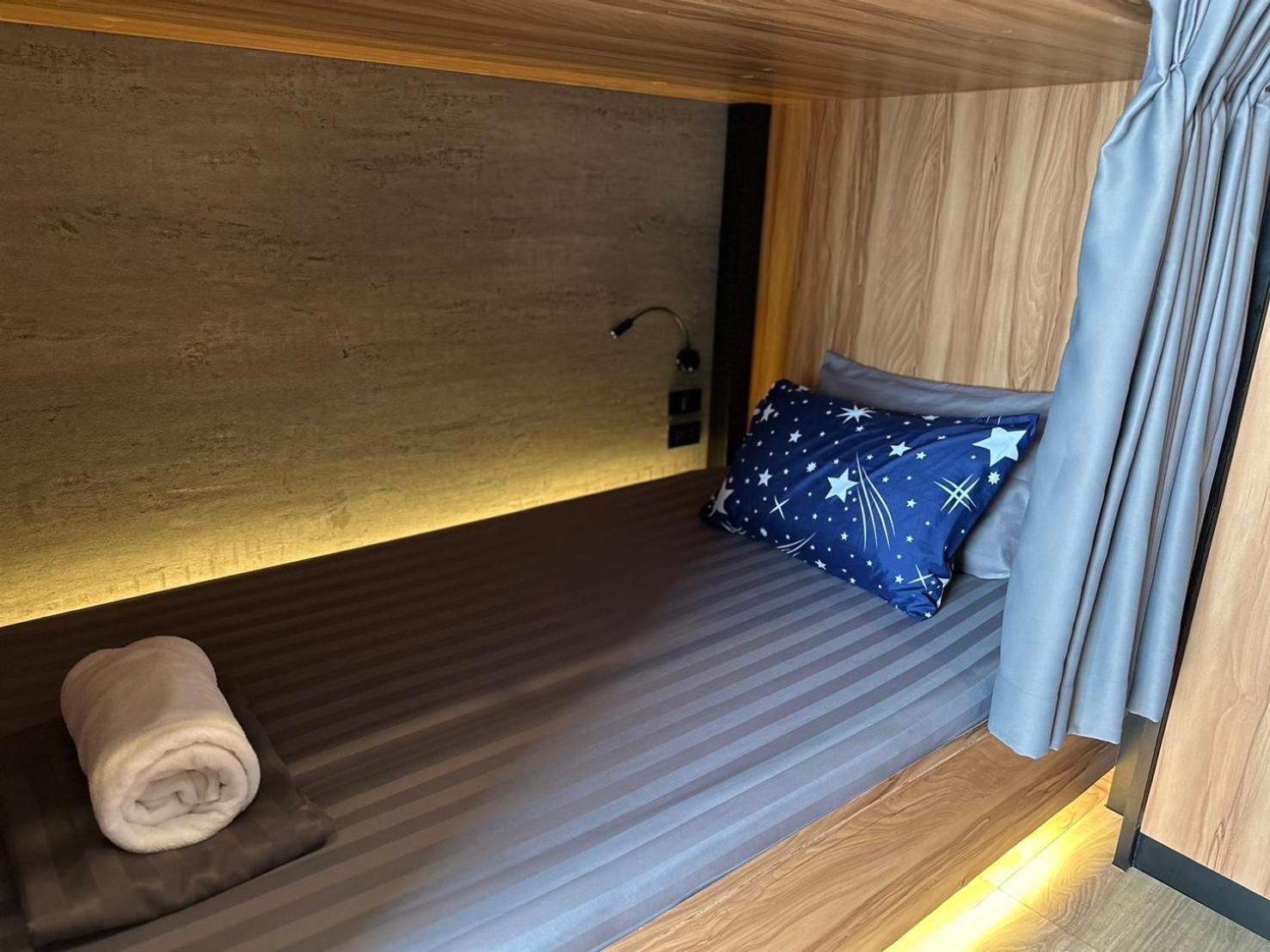 Niece Hostel Phuket - Bangtao Beach