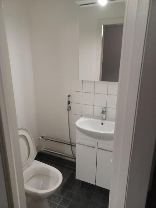 LibO-apartment, Myllymäki 25 with free parking