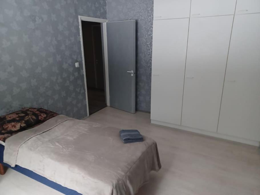 LibO-apartment, Myllymäki 25 with free parking