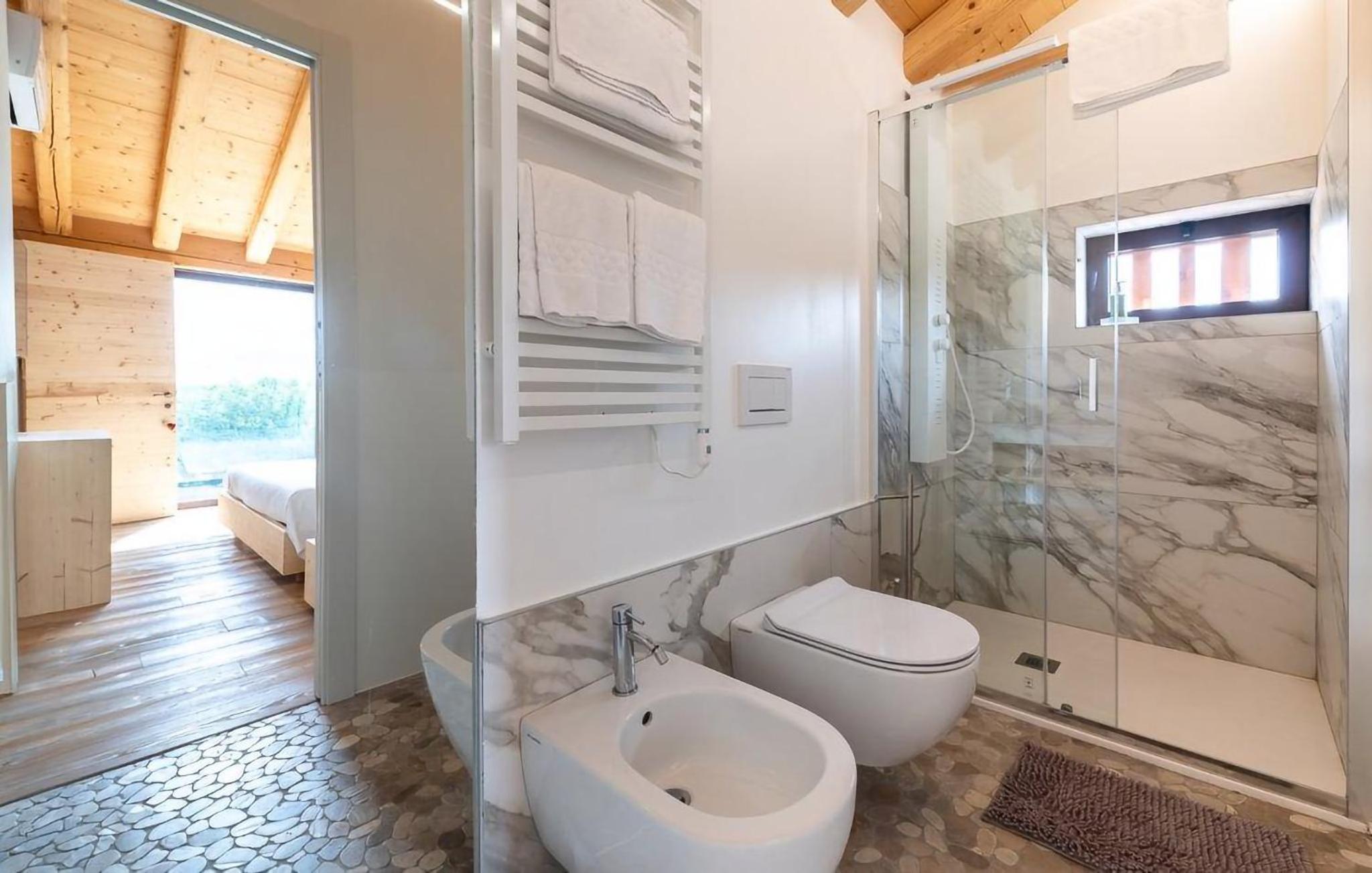 Chalet Dolce Colle view 4